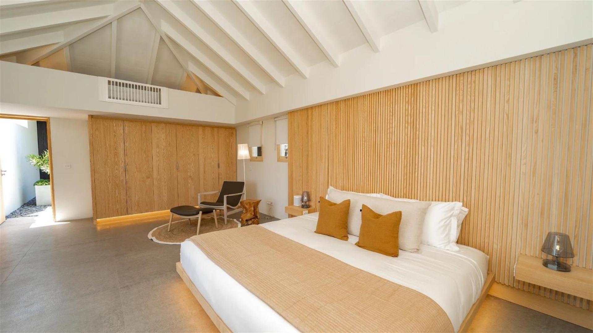 Exceptional 4BR Villa Overlooking the Ocean