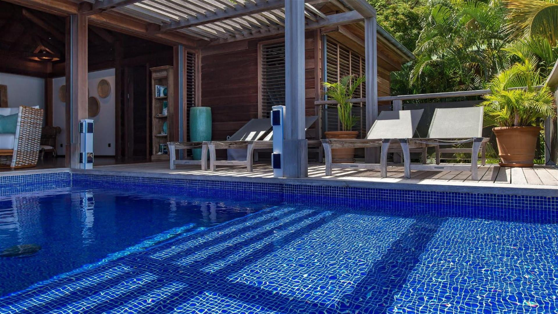 Panoramic Villa with Exotic Decor