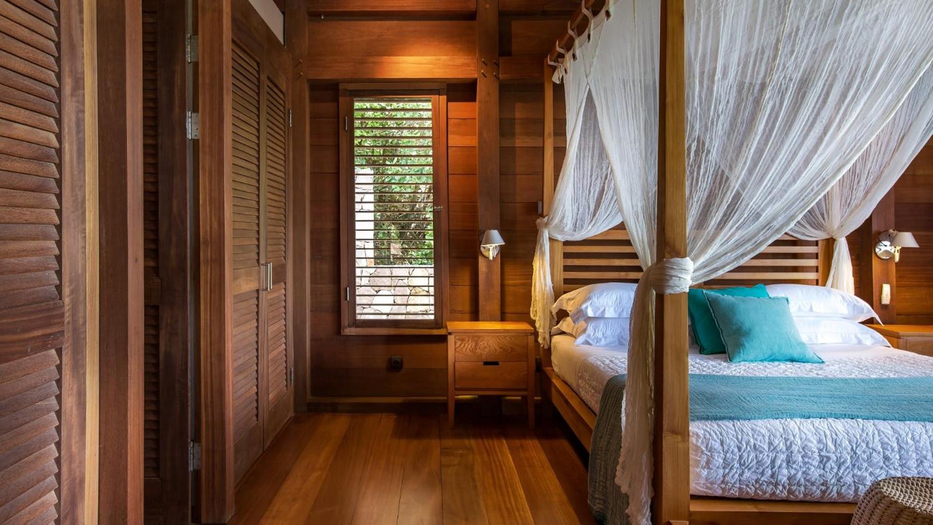Panoramic Villa with Exotic Decor