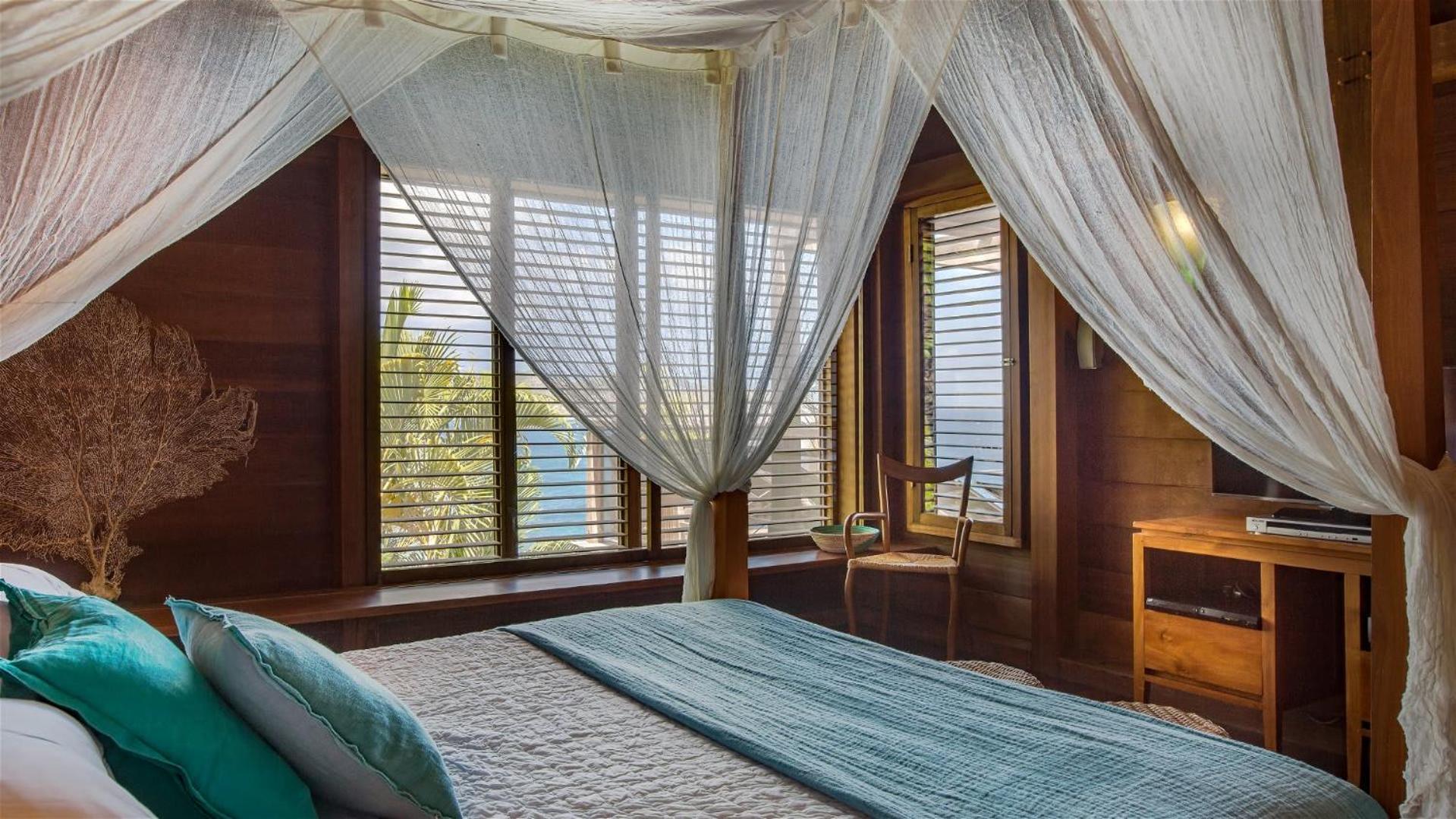 Panoramic Villa with Exotic Decor