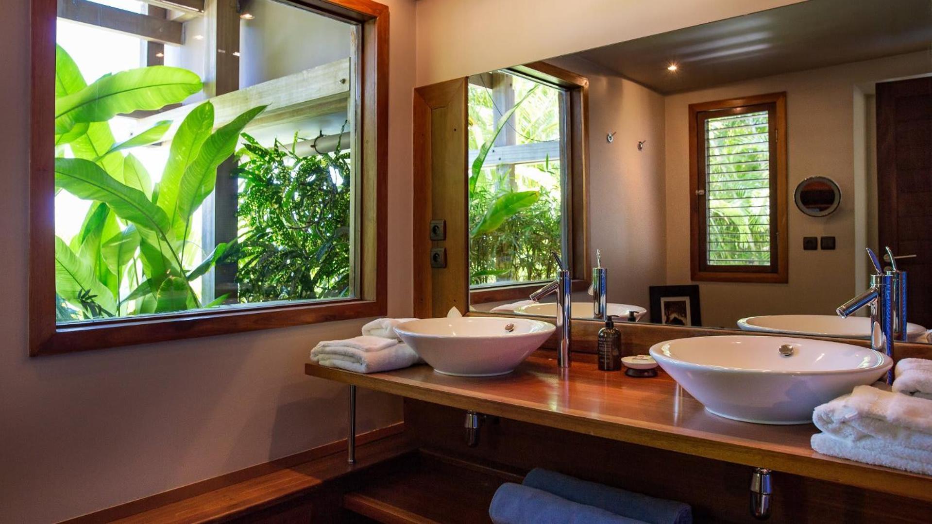 Panoramic Villa with Exotic Decor