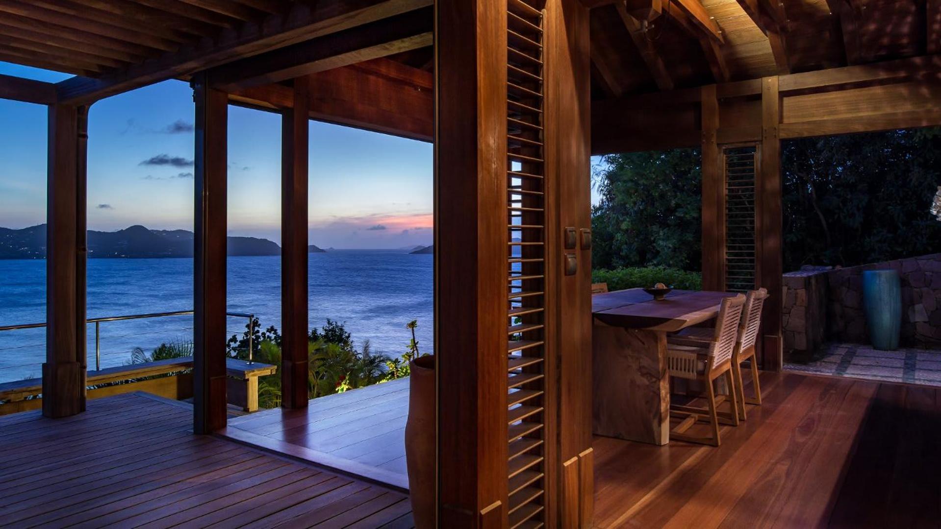 Panoramic Villa with Exotic Decor