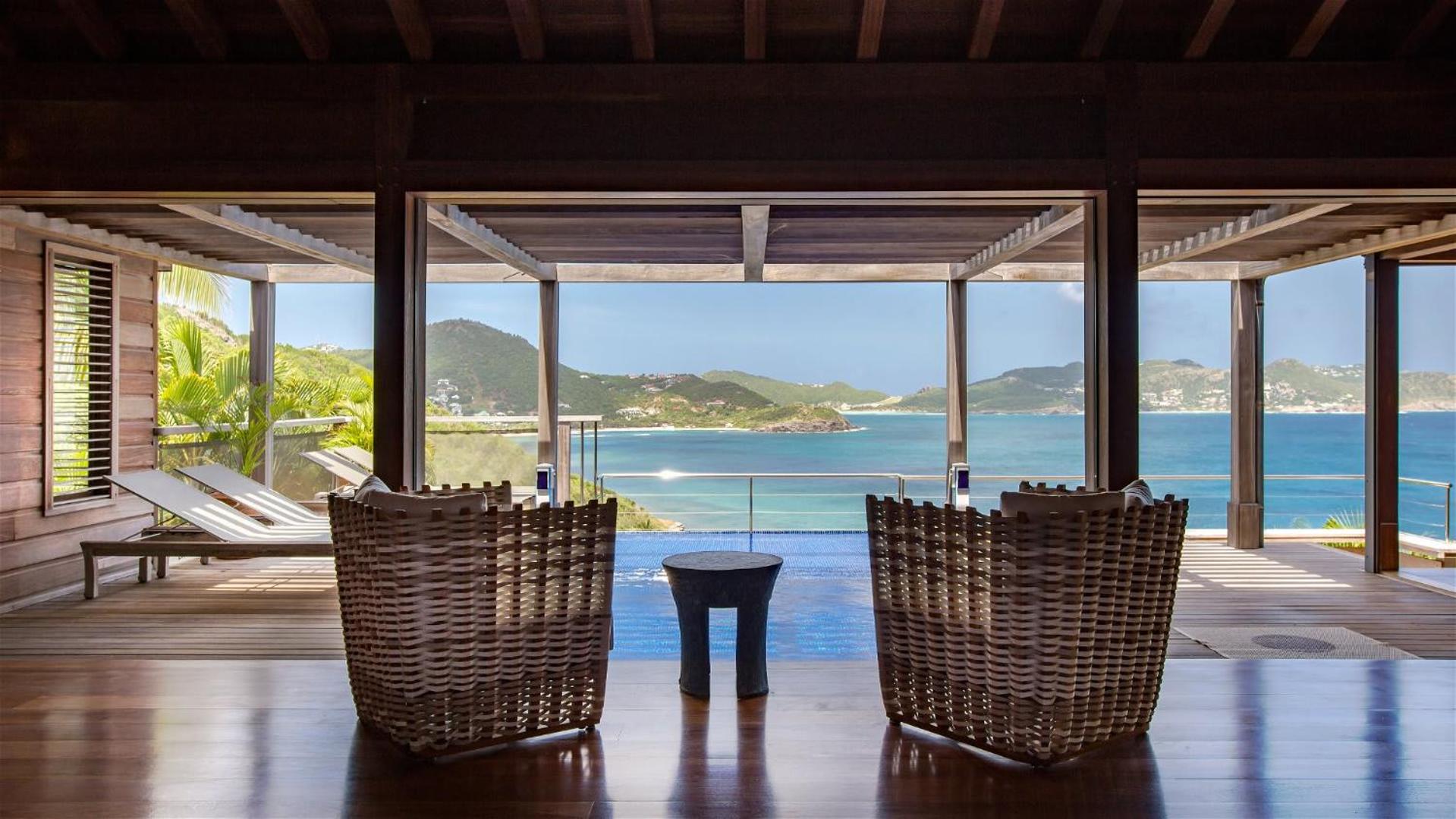 Panoramic Villa with Exotic Decor