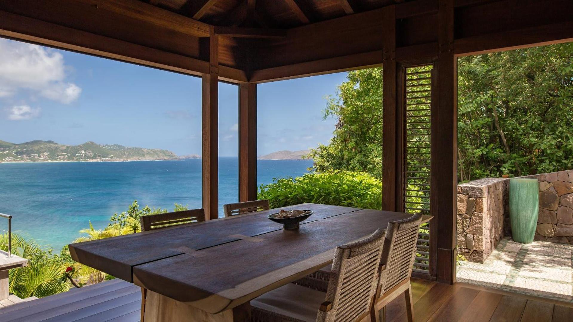 Panoramic Villa with Exotic Decor