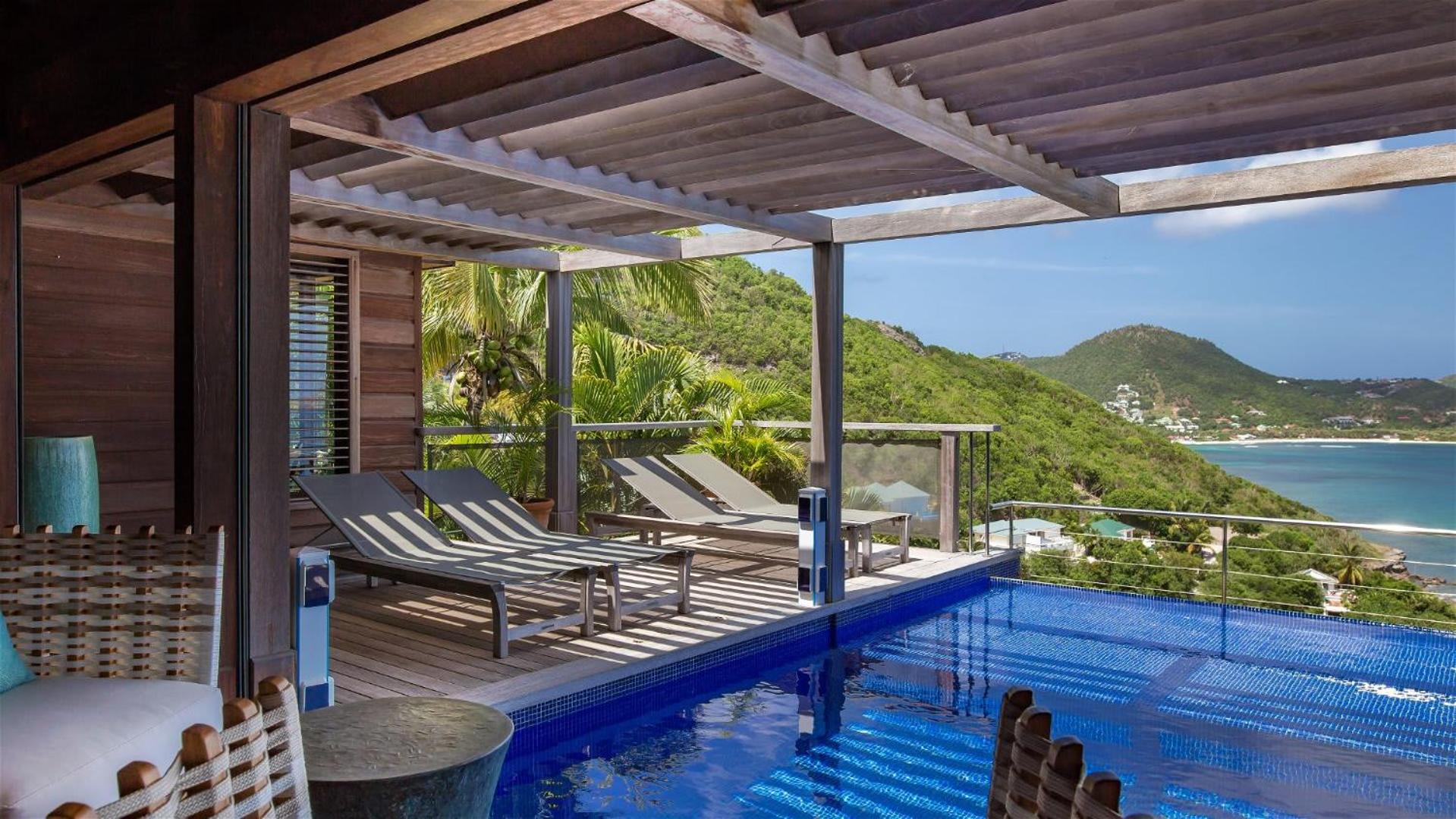 Panoramic Villa with Exotic Decor