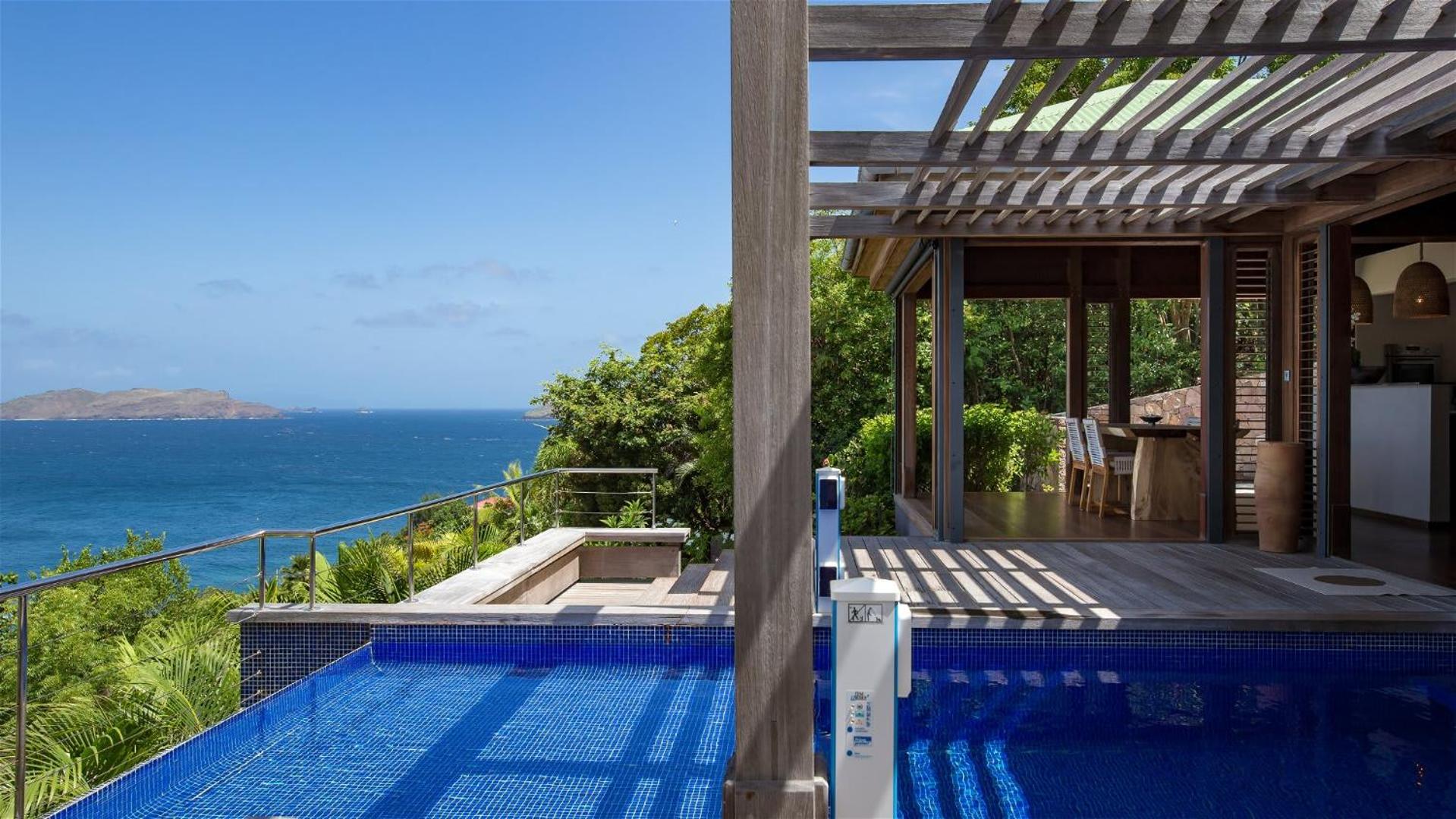 Panoramic Villa with Exotic Decor