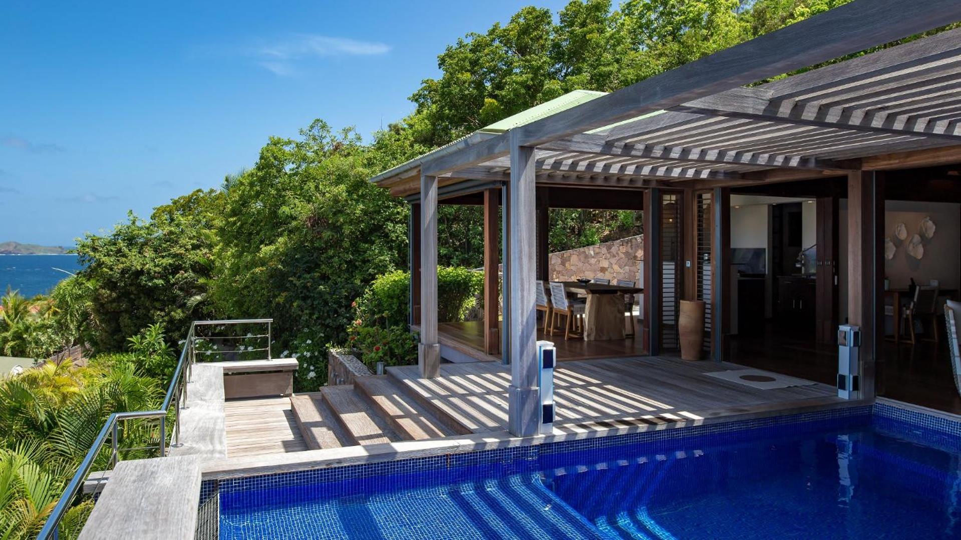 Panoramic Villa with Exotic Decor