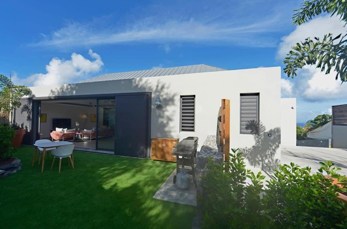 Stylish And Modern Villa With Spectacular Fine Sunset