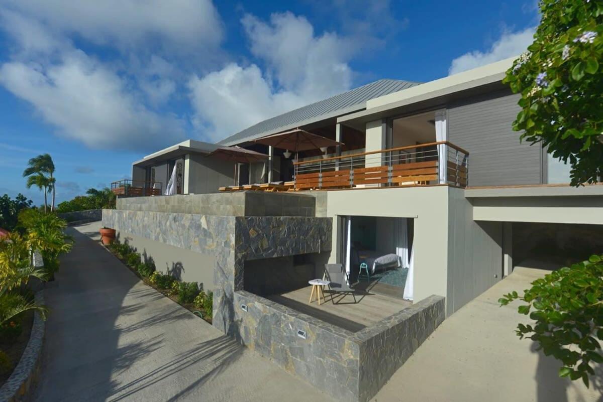 Stylish And Modern Villa With Spectacular Fine Sunset