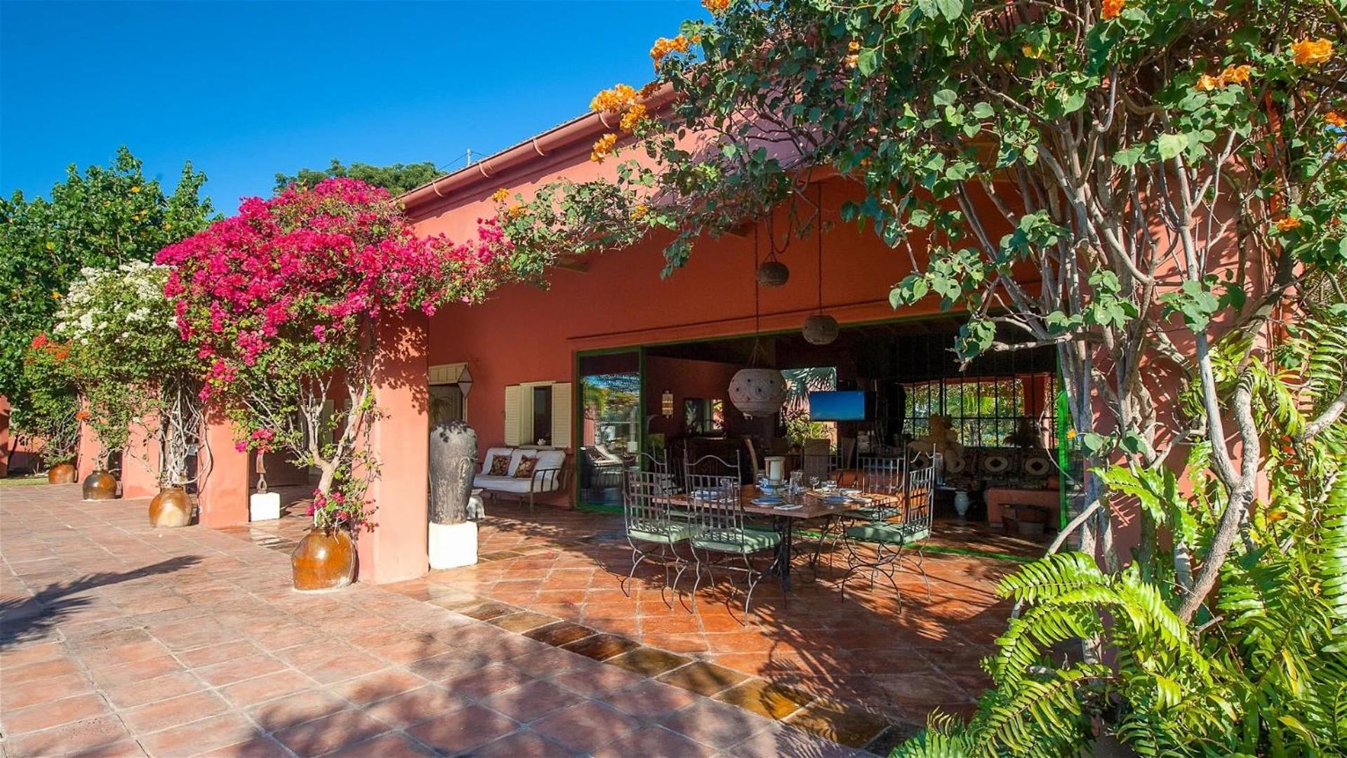 Perfect Place In The Traditional Caribbean Beauty