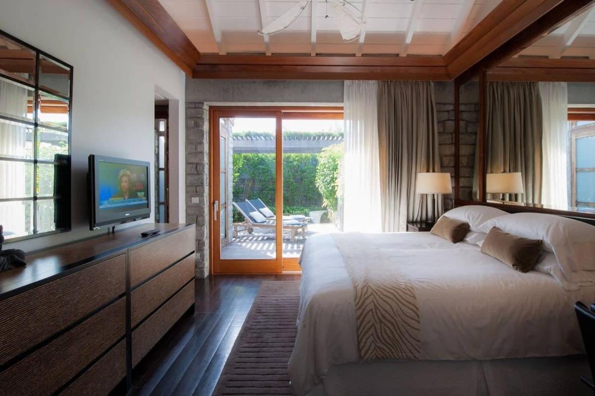 Elegant Villa with Two Private Pools