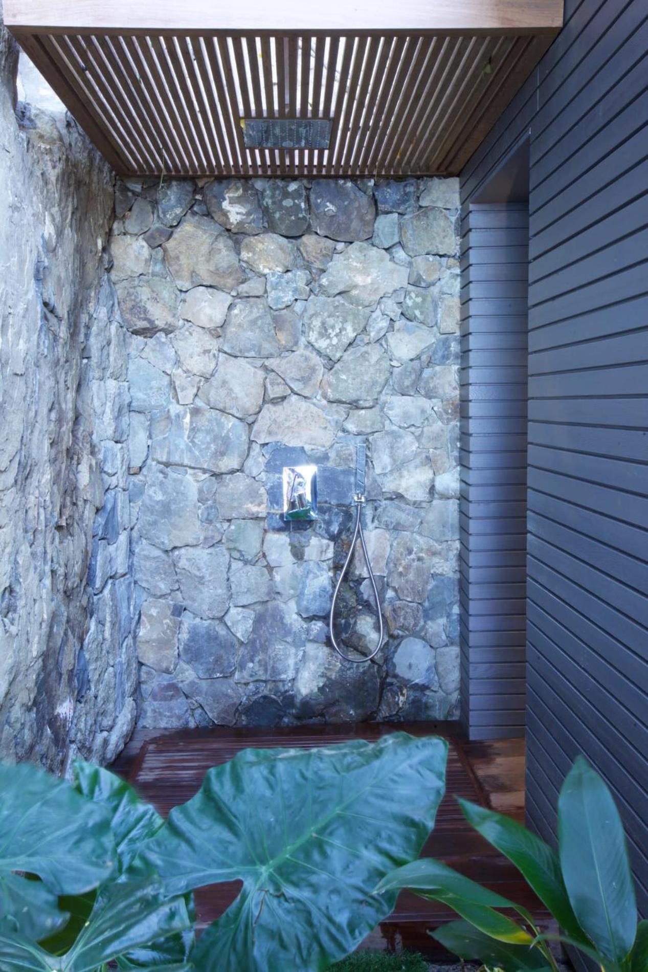 Luxurious 3 Bedroom Hilltop Villa with Heated Pool