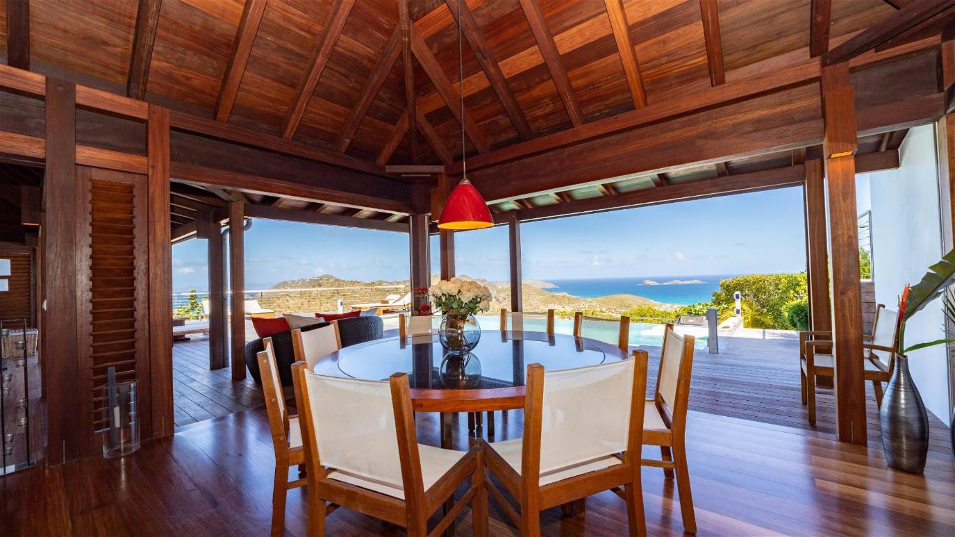 Modern Villa with Asian Influenced Decors
