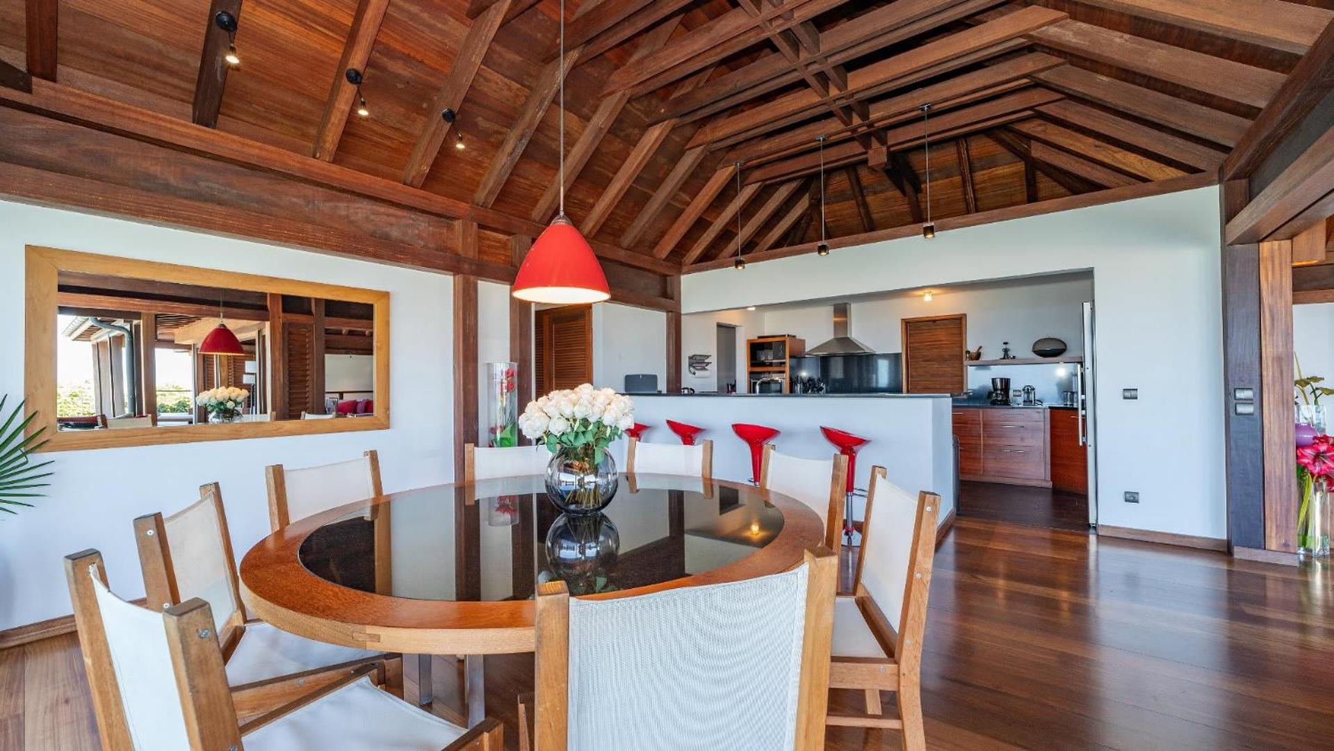 Modern Villa with Asian Influenced Decors