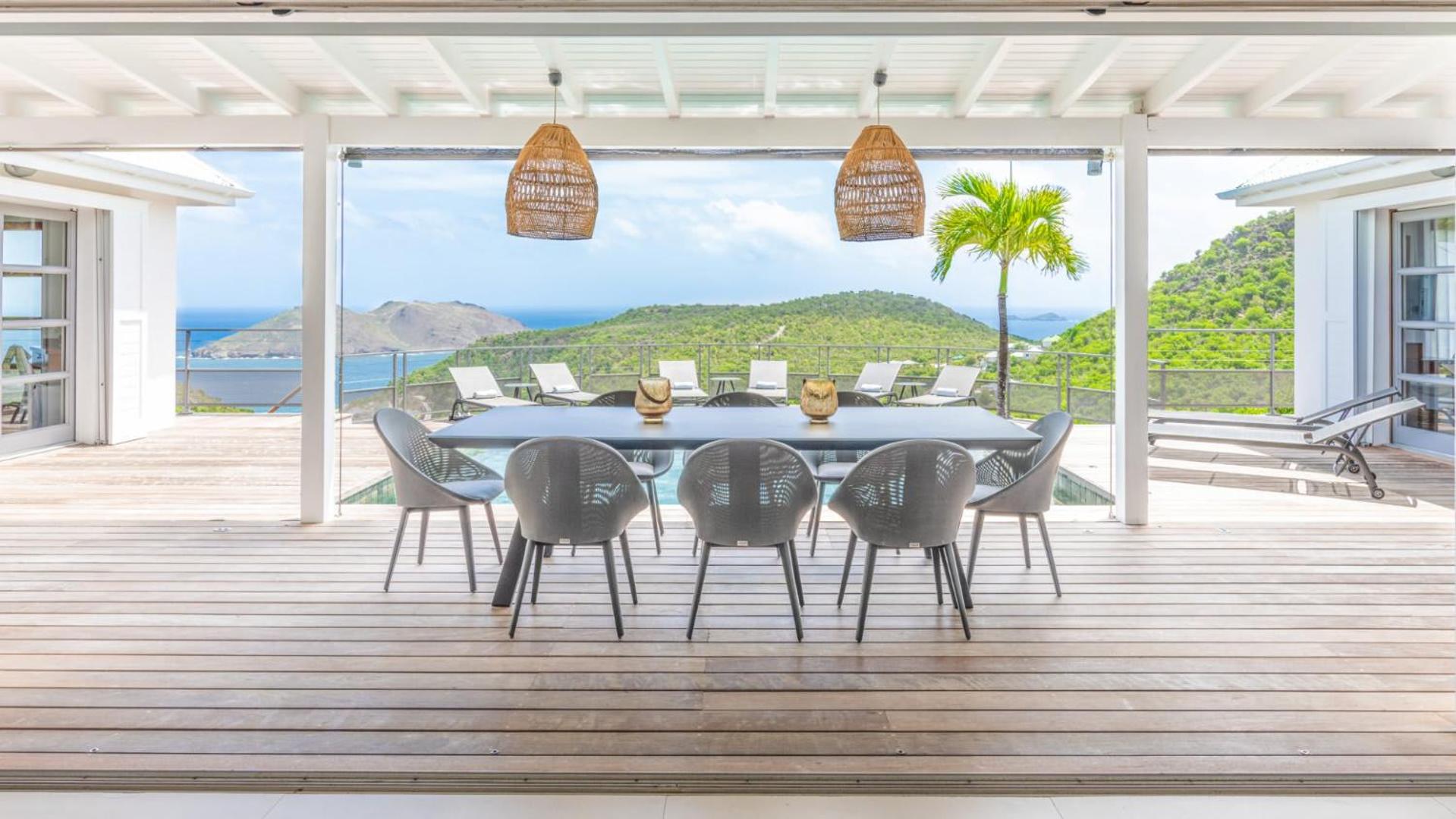 Magnificent Villa with Lush Tropical Setting