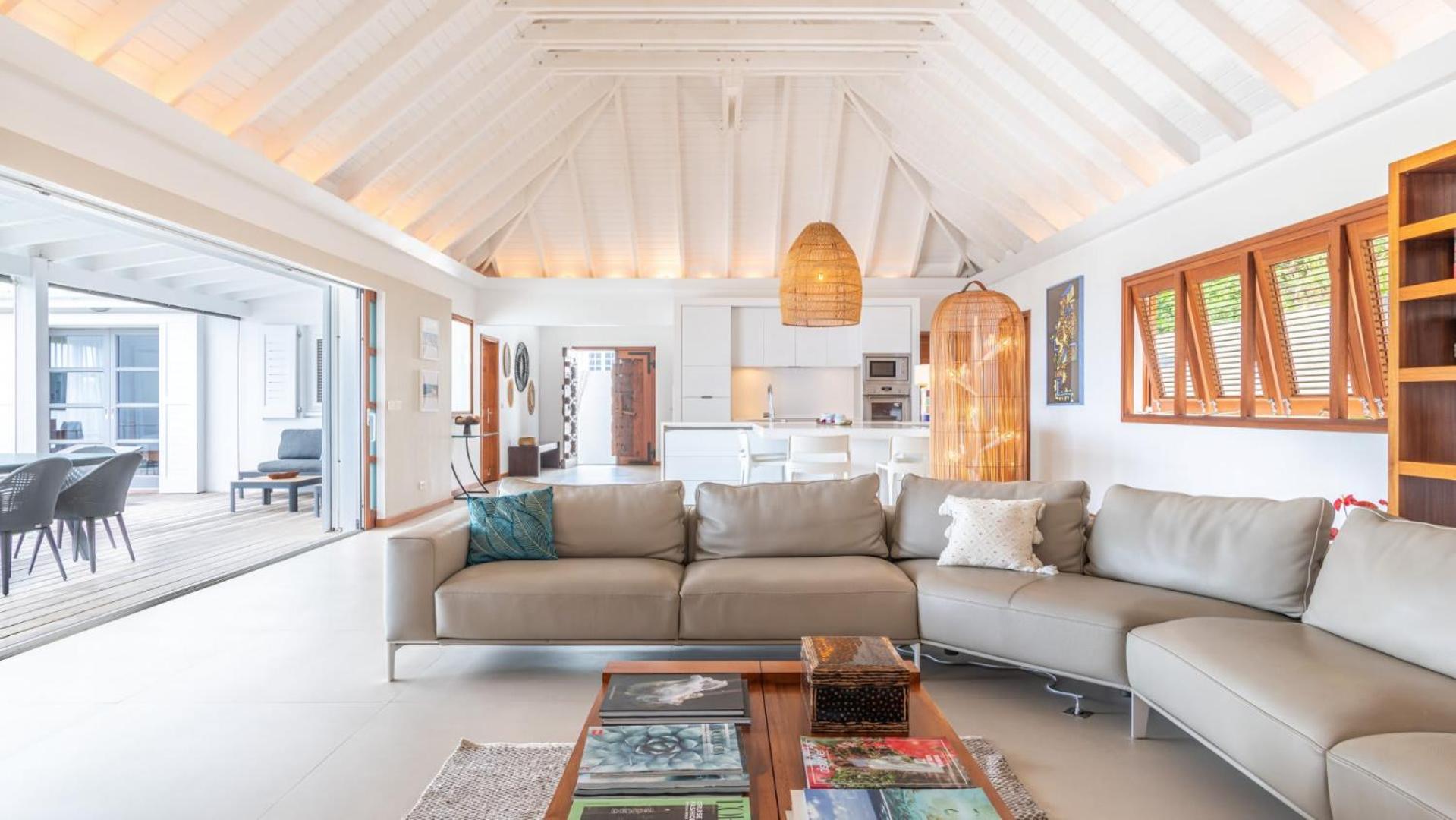 Magnificent Villa with Lush Tropical Setting