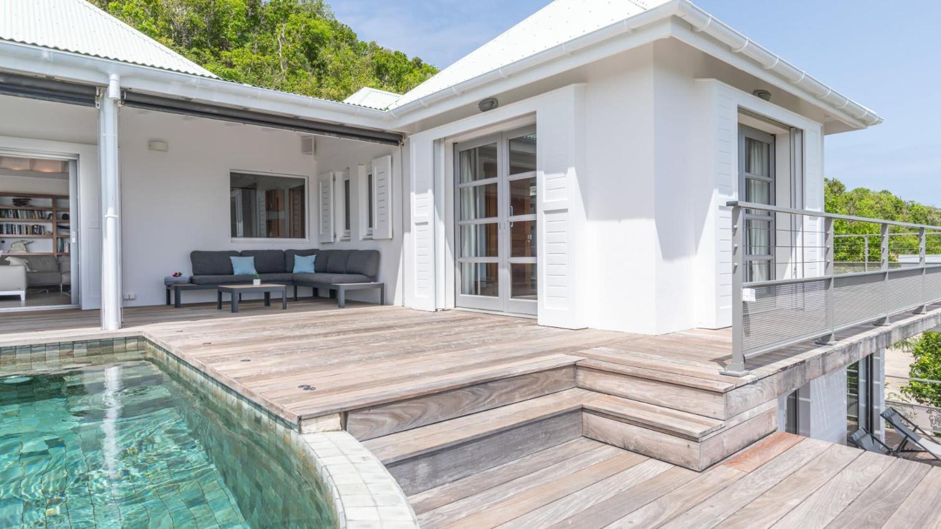 Magnificent Villa with Lush Tropical Setting