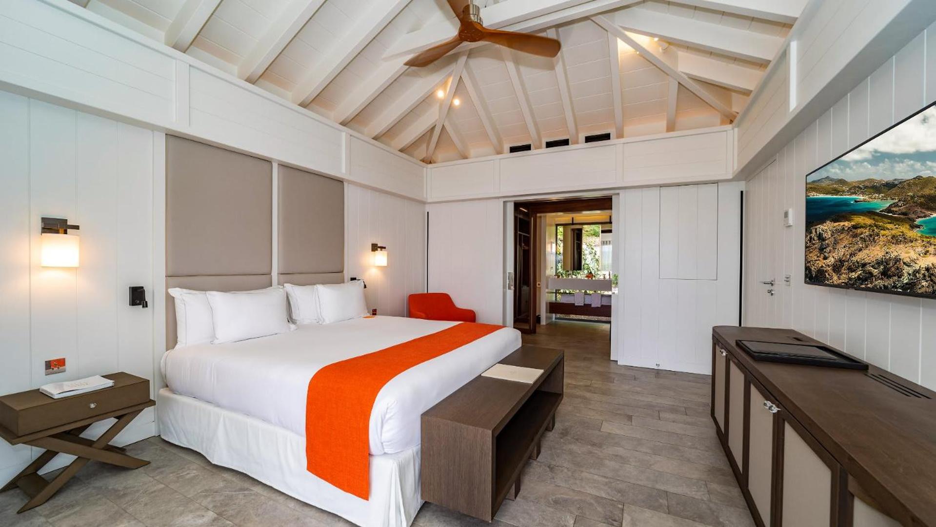 Luxurious Villa with an Ideal Location