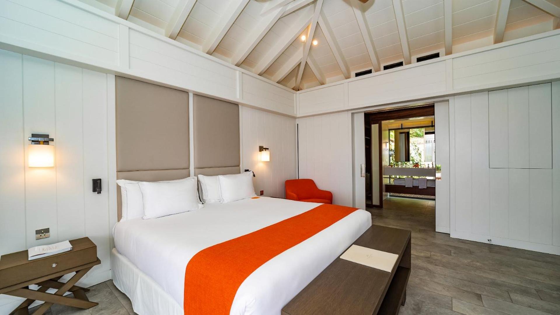 Luxurious Villa with an Ideal Location