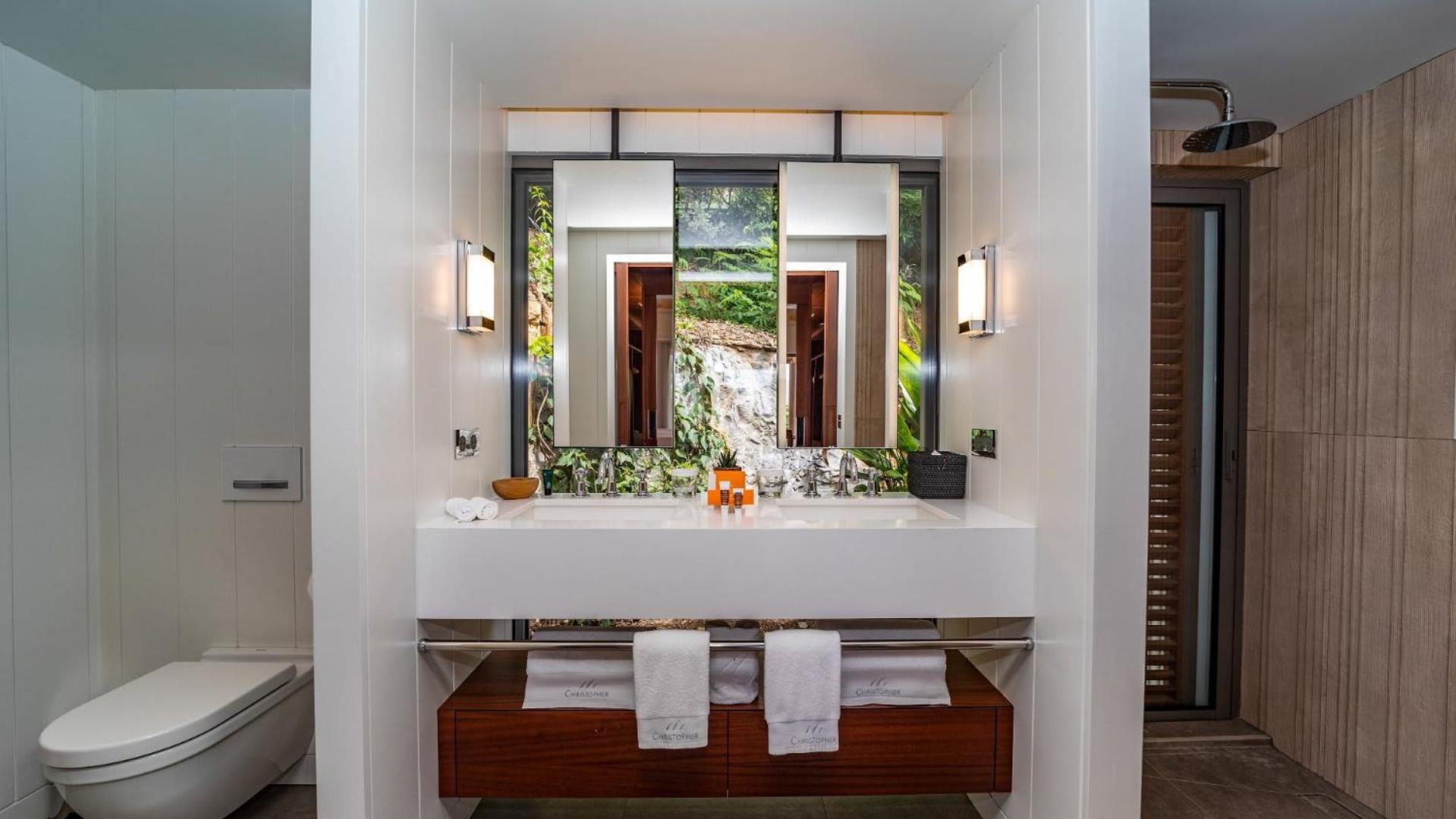 Luxurious Villa with an Ideal Location
