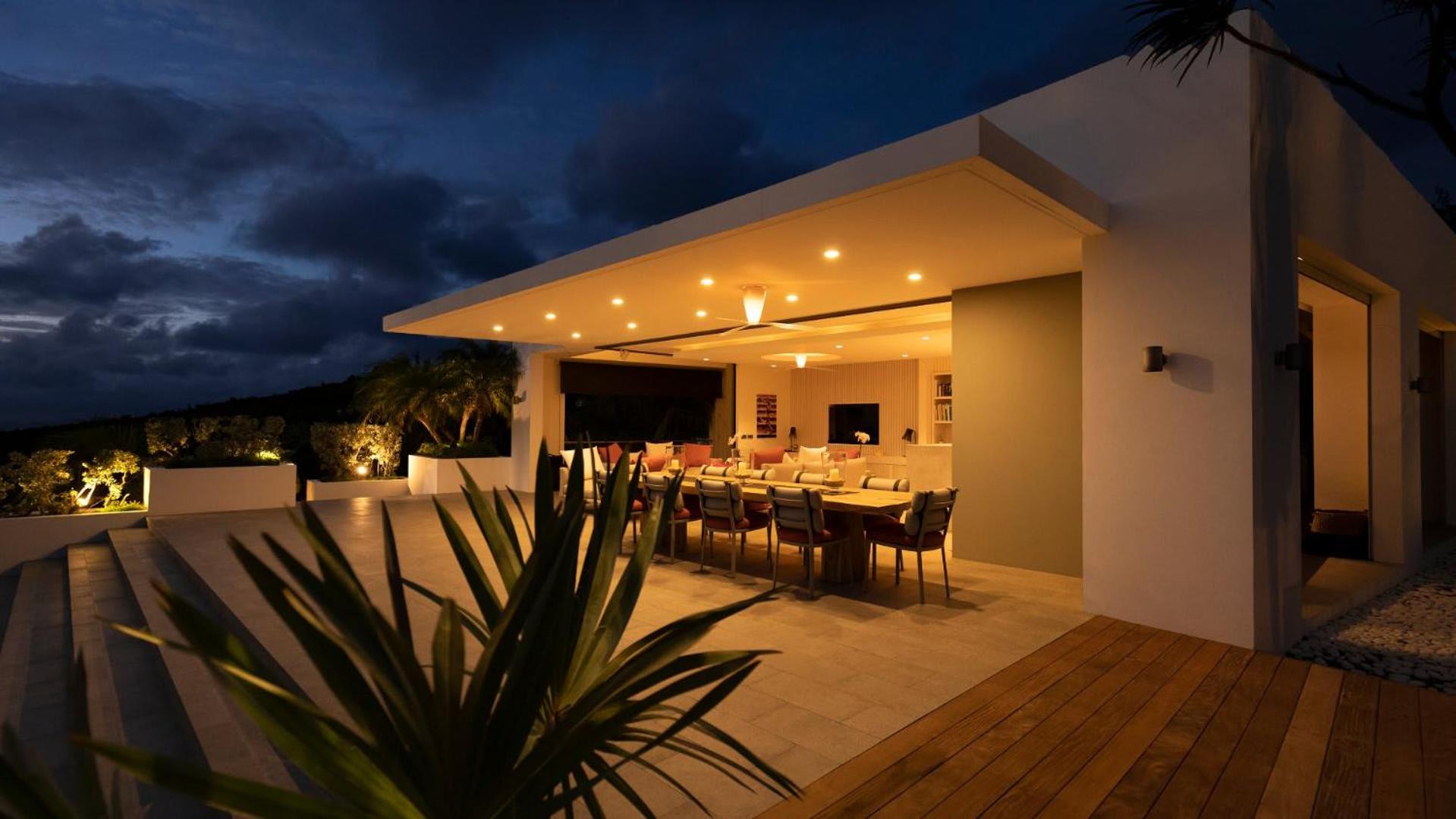 Outstanding Villa with Sophisticated Design