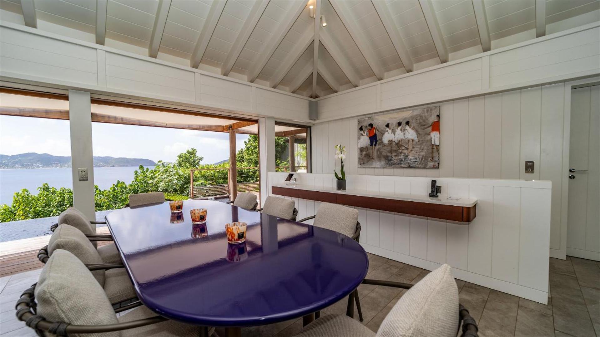 Luxurious Villa with an Ideal Location