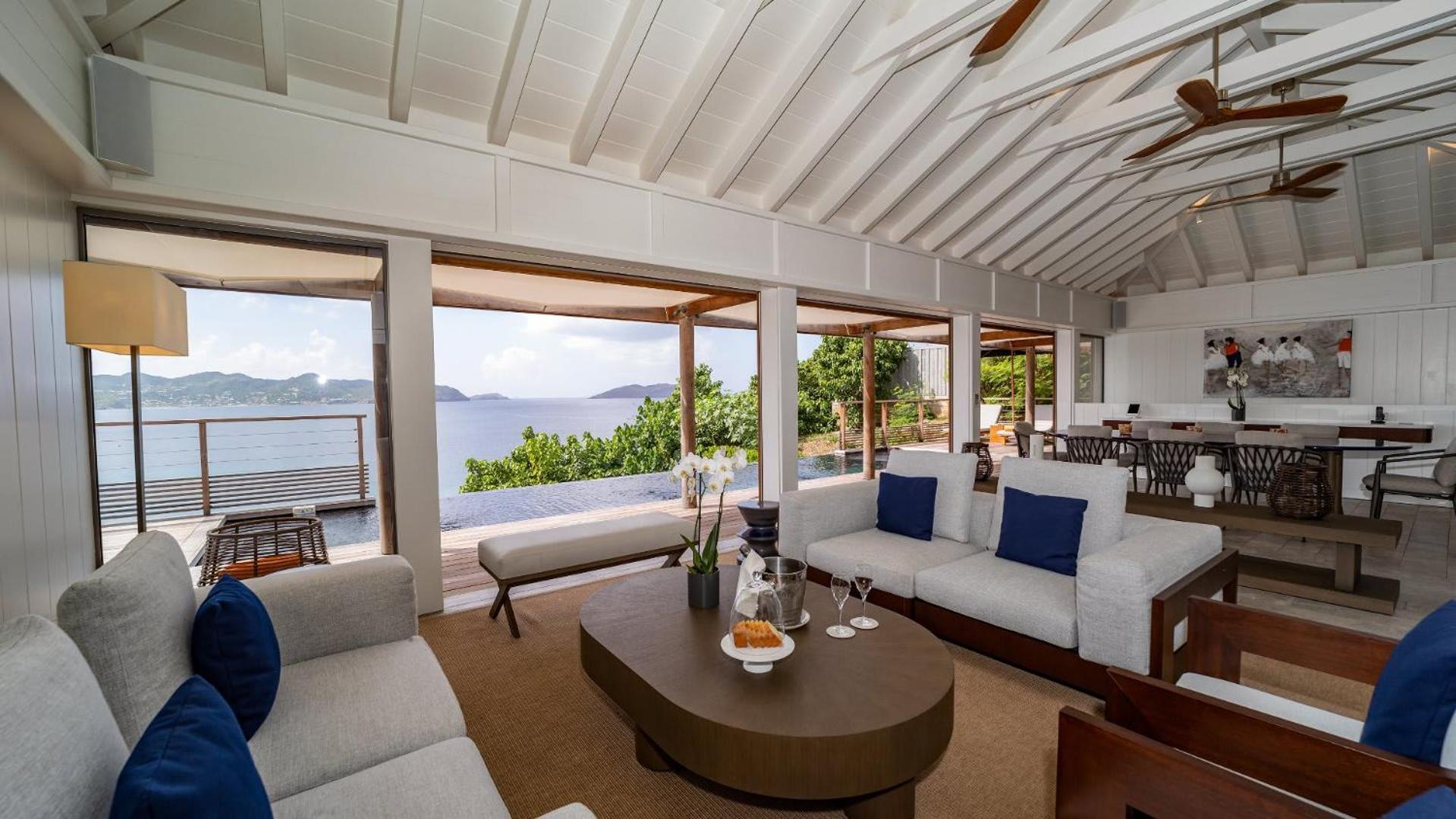Luxurious Villa with an Ideal Location