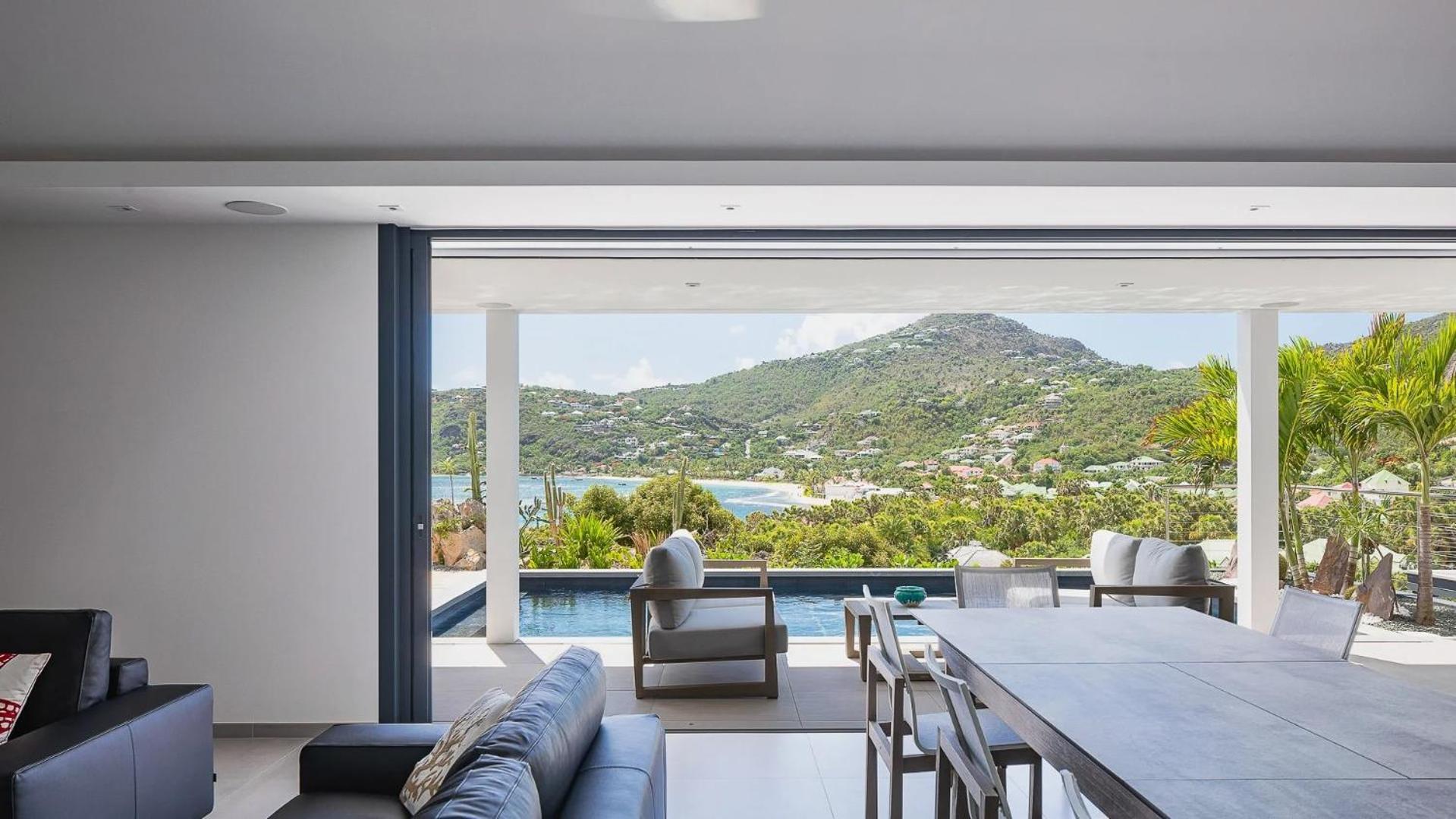 Cozy And Refined Villa For Six Guests In St-barths