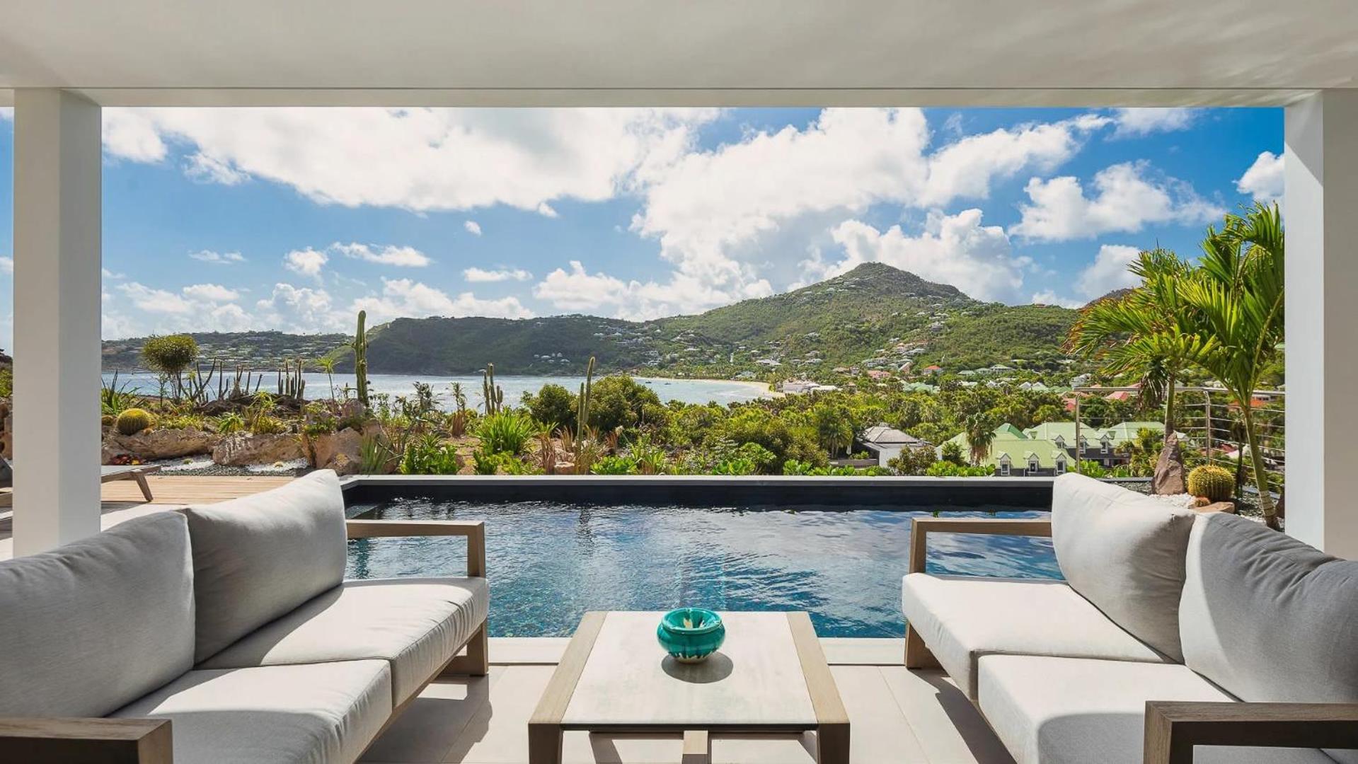 Cozy And Refined Villa For Six Guests In St-barths