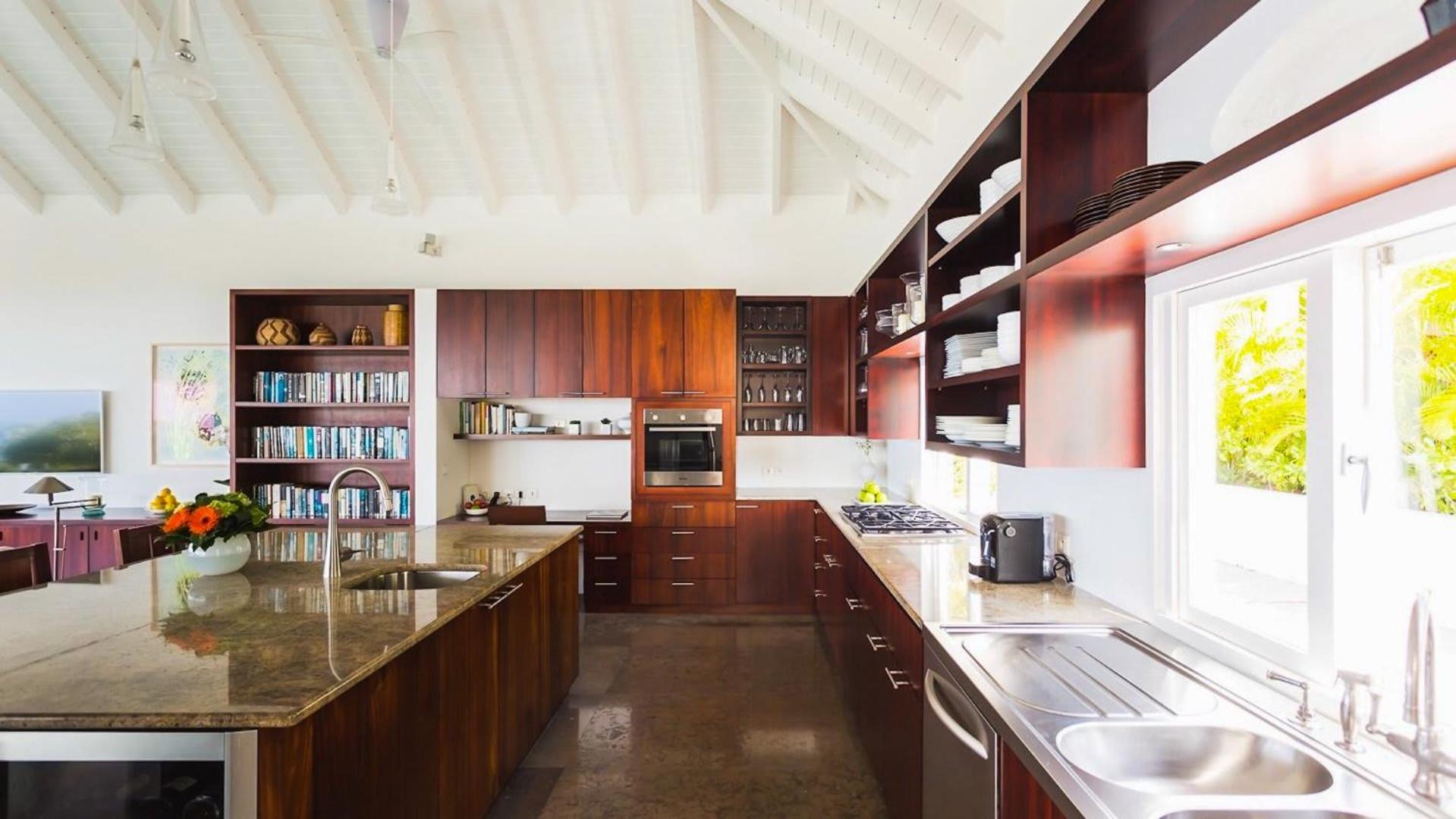 Magnificent villa with exceptional views