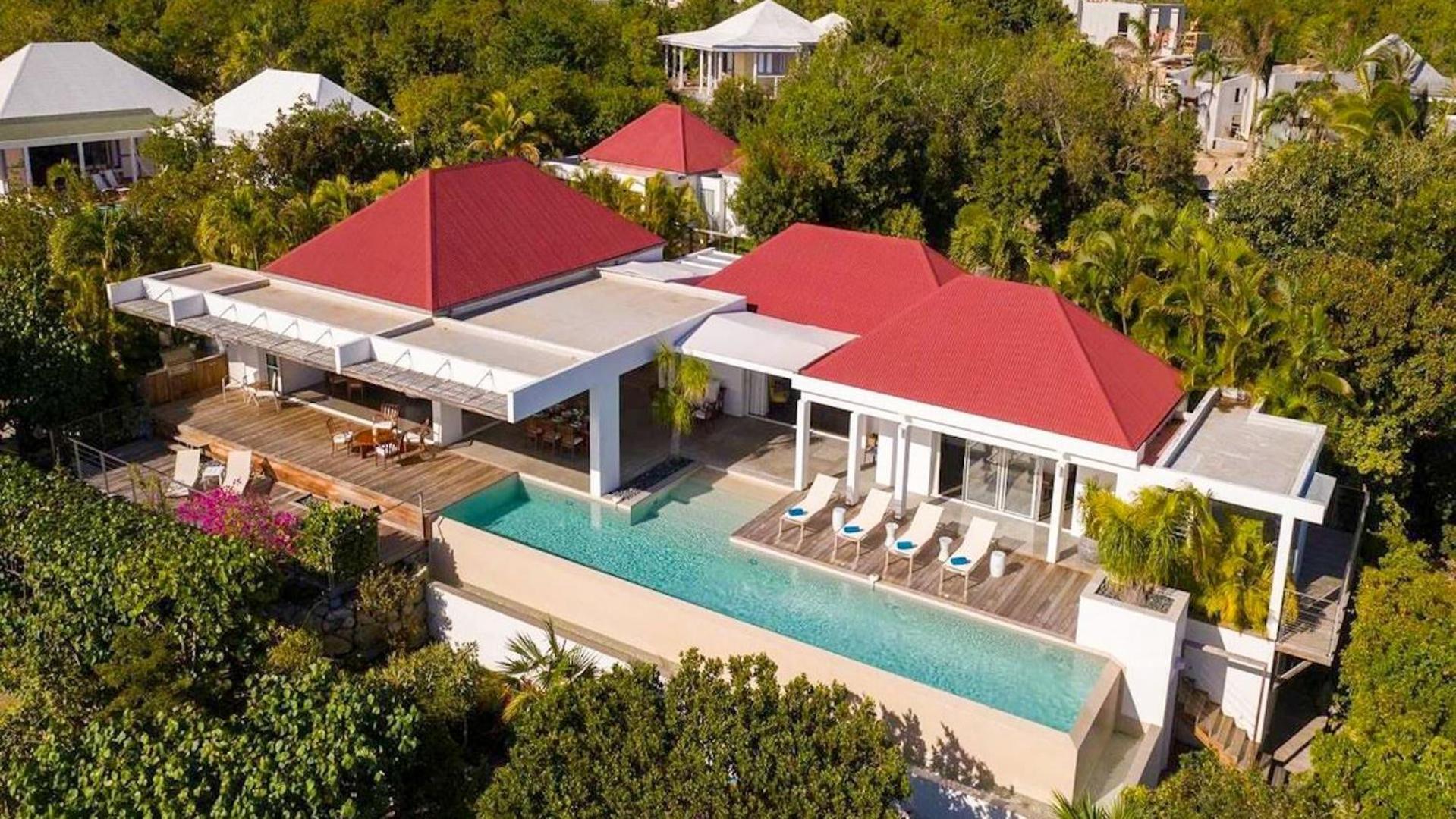 Magnificent villa with exceptional views