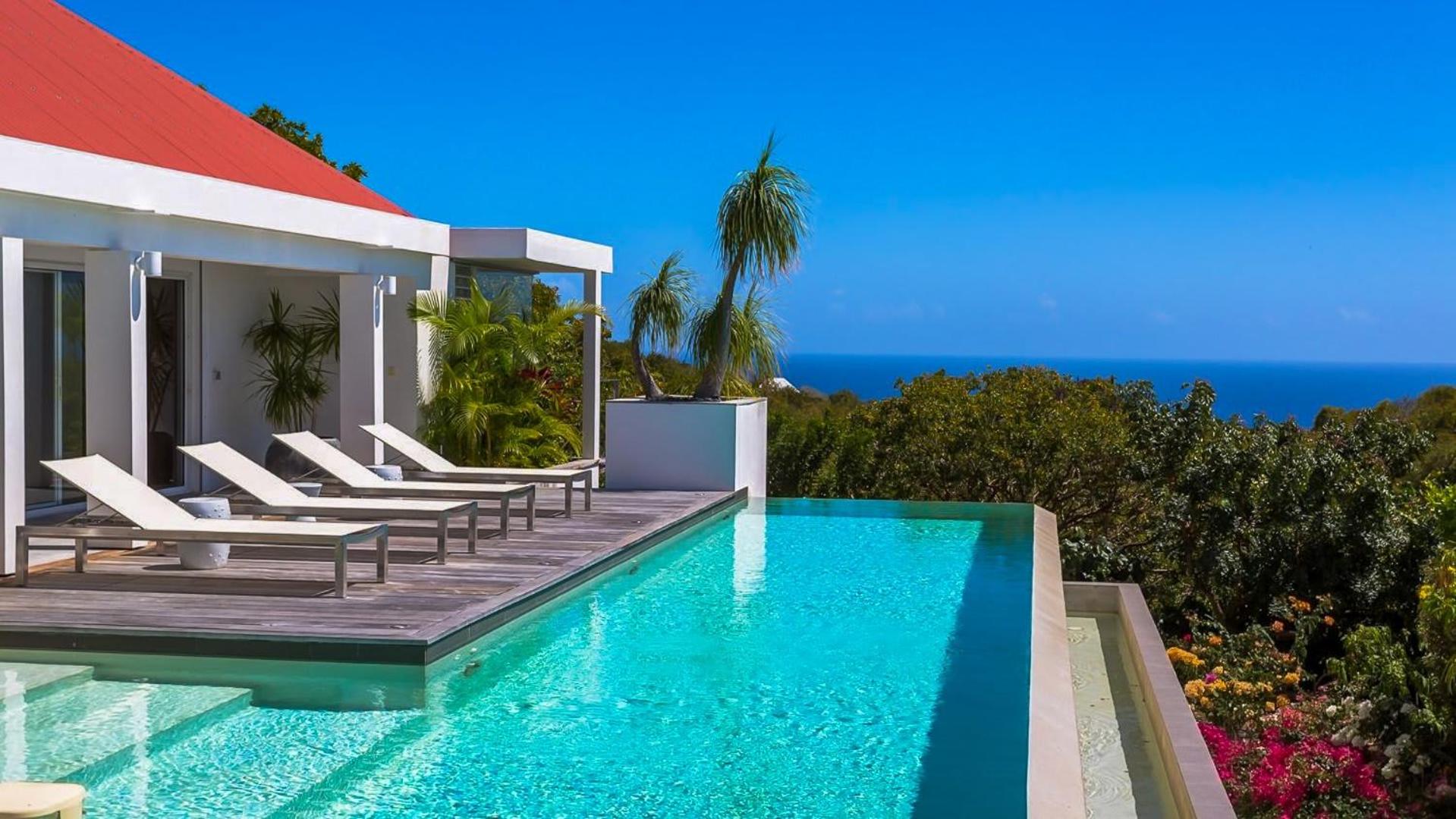 Magnificent villa with exceptional views