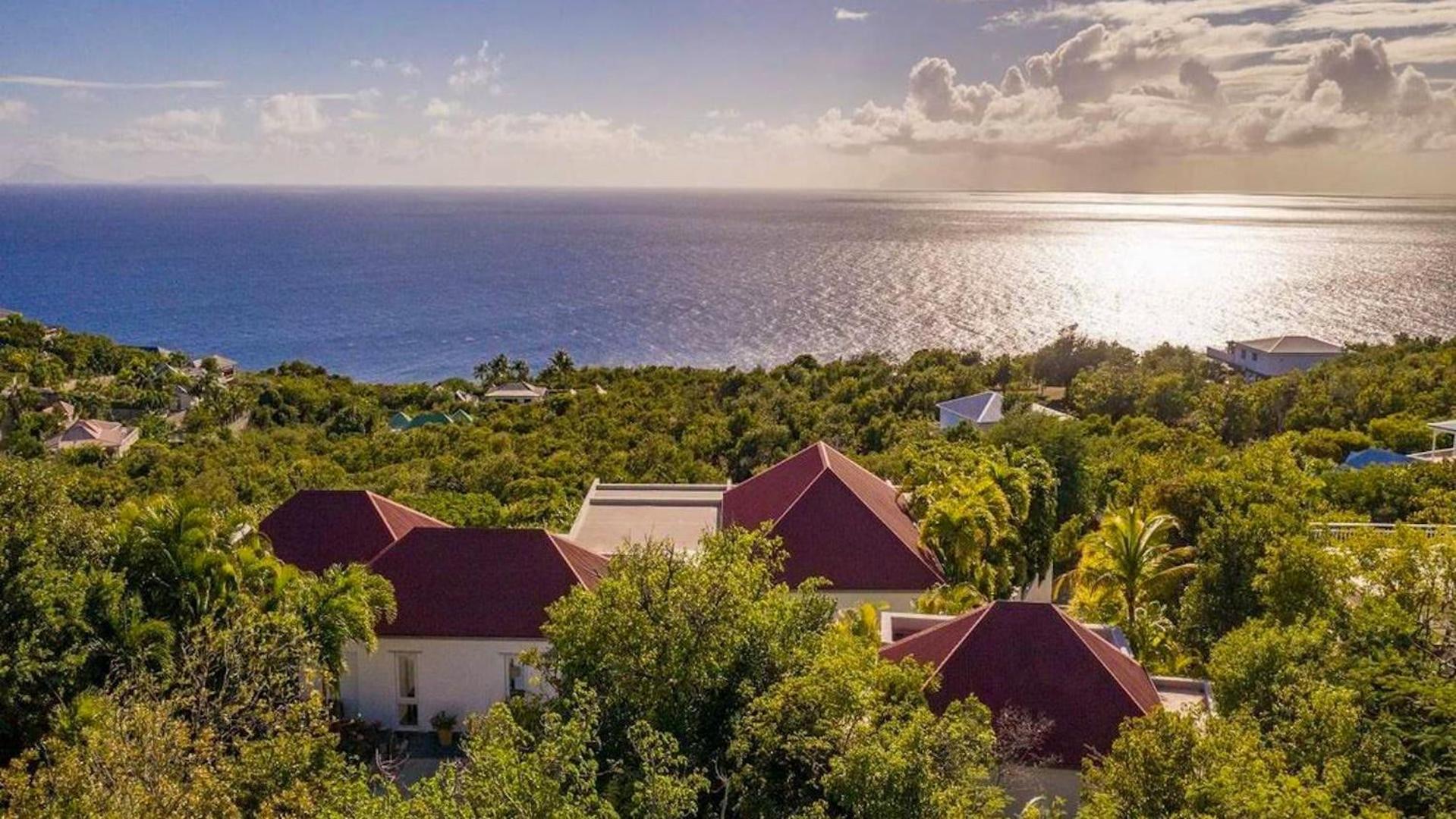 Magnificent villa with exceptional views