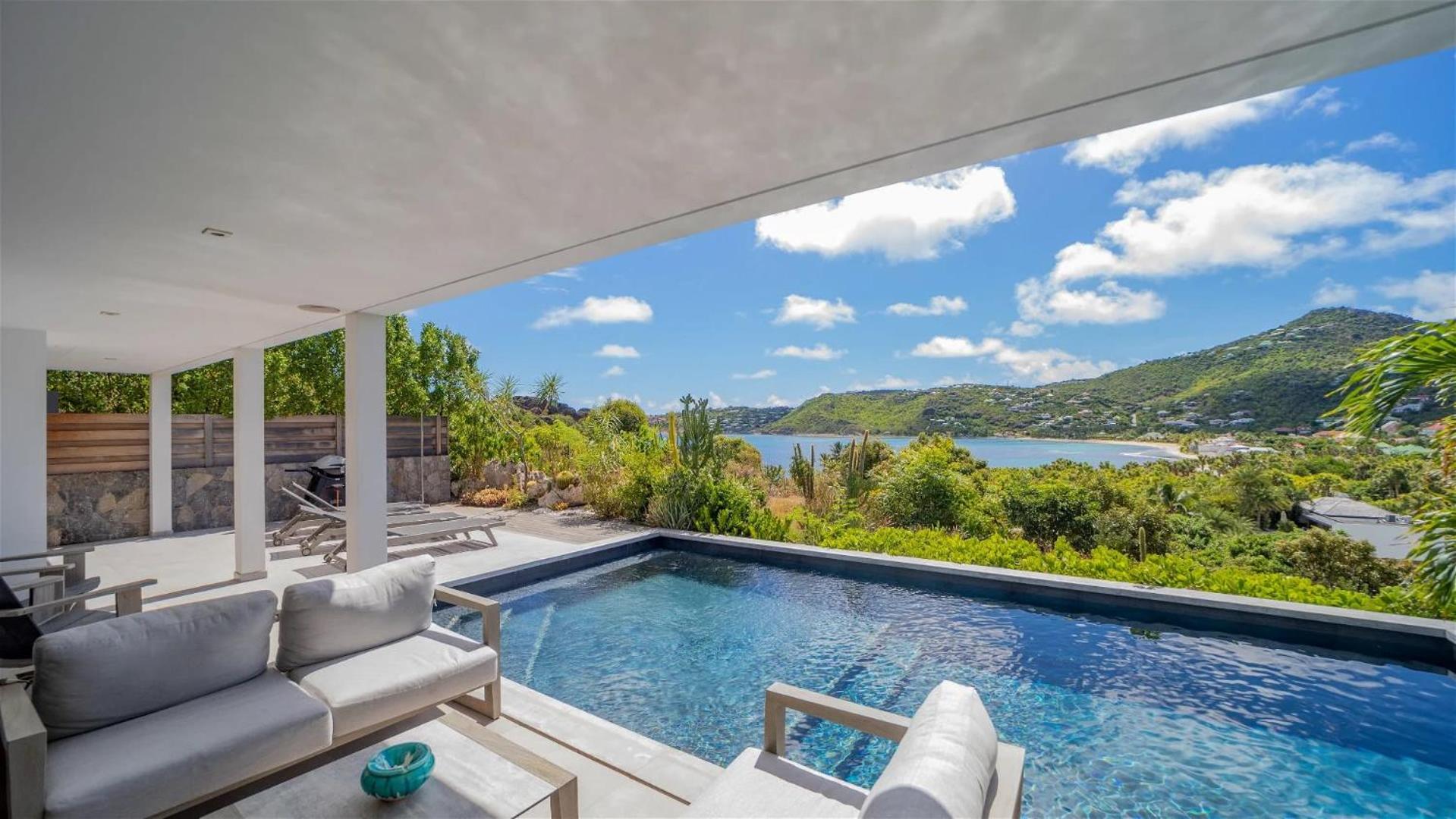 Cozy And Refined Villa For Six Guests In St-barths