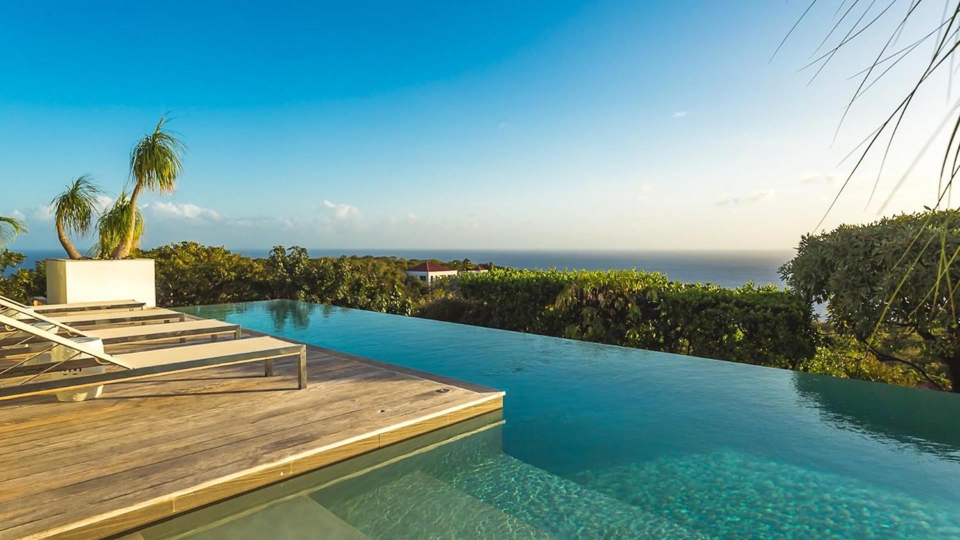 Magnificent villa with exceptional views