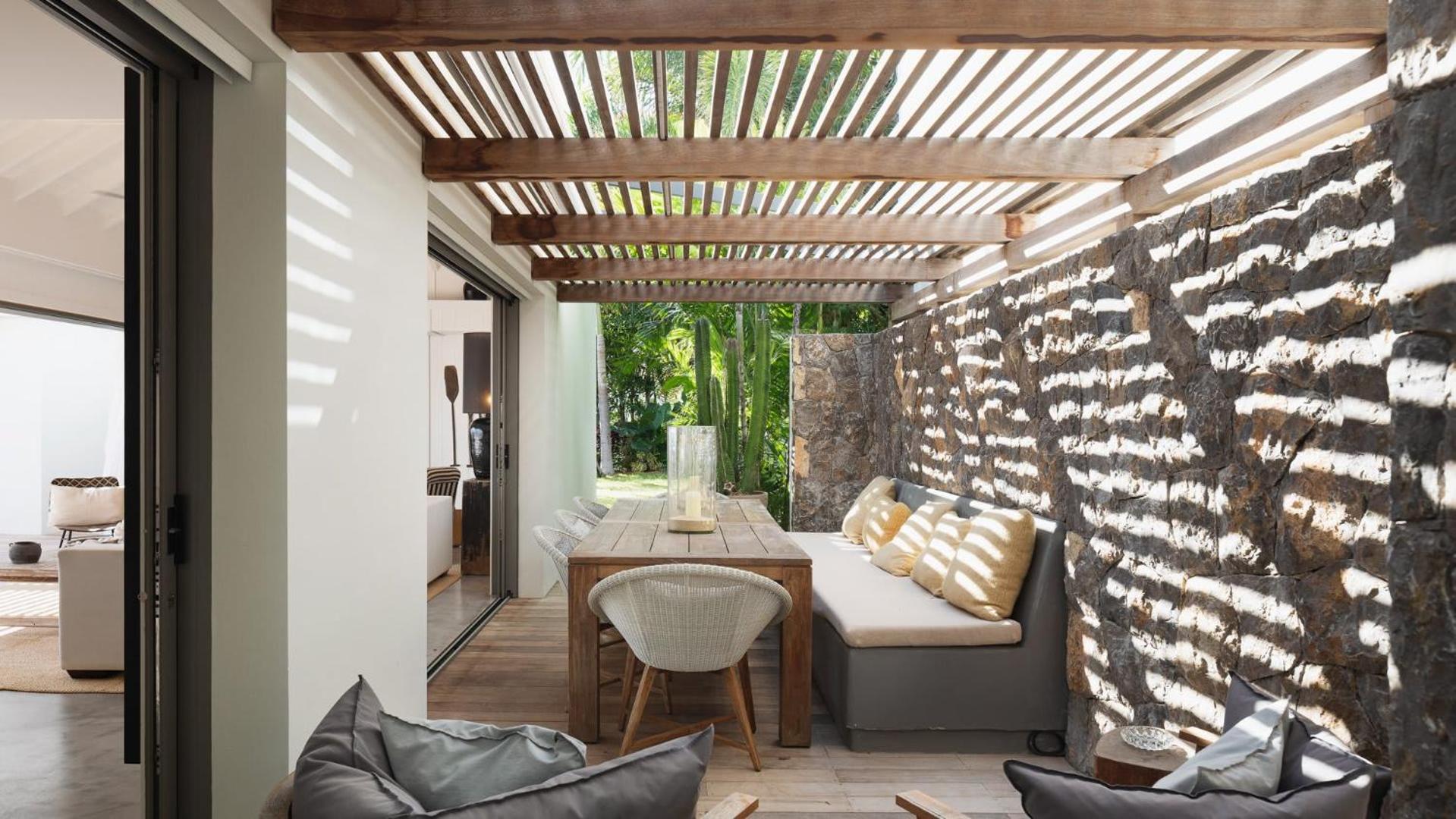 Hillside Villa with Lovely Decor
