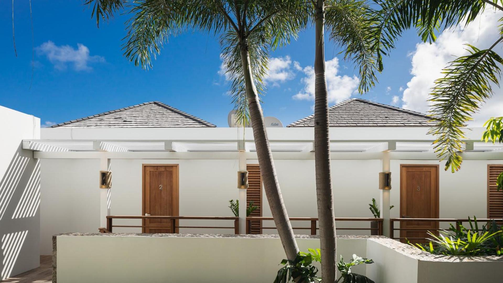 Hillside Villa with Lovely Decor