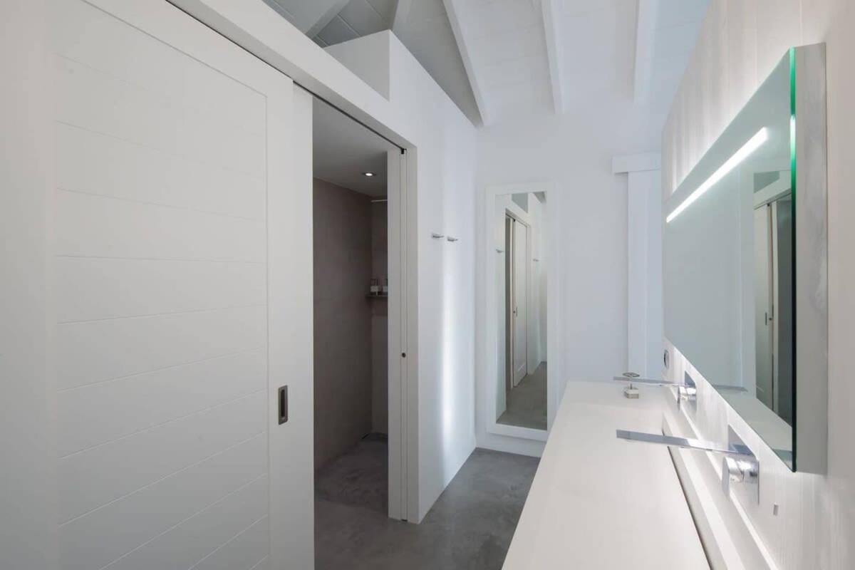 Harmonious Villa with Best Sea Views