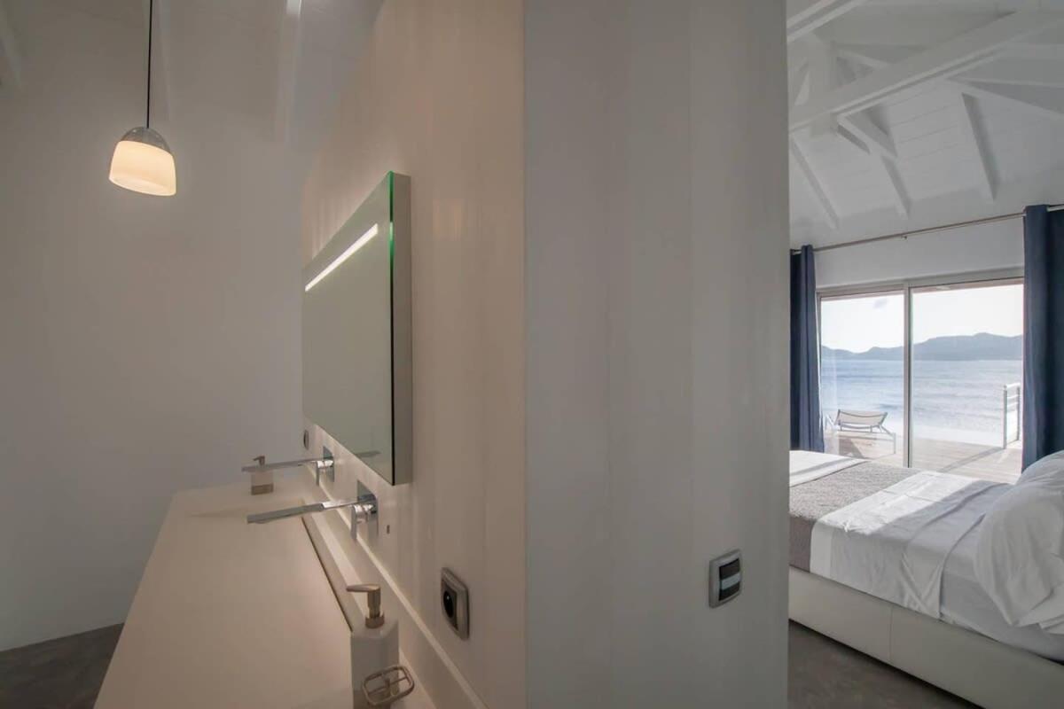 Harmonious Villa with Best Sea Views