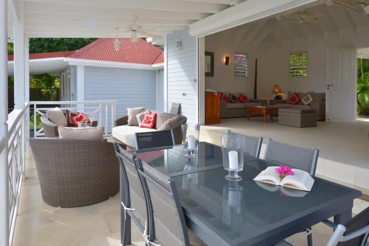 Authentic Summer Villa in Corossol Hillside