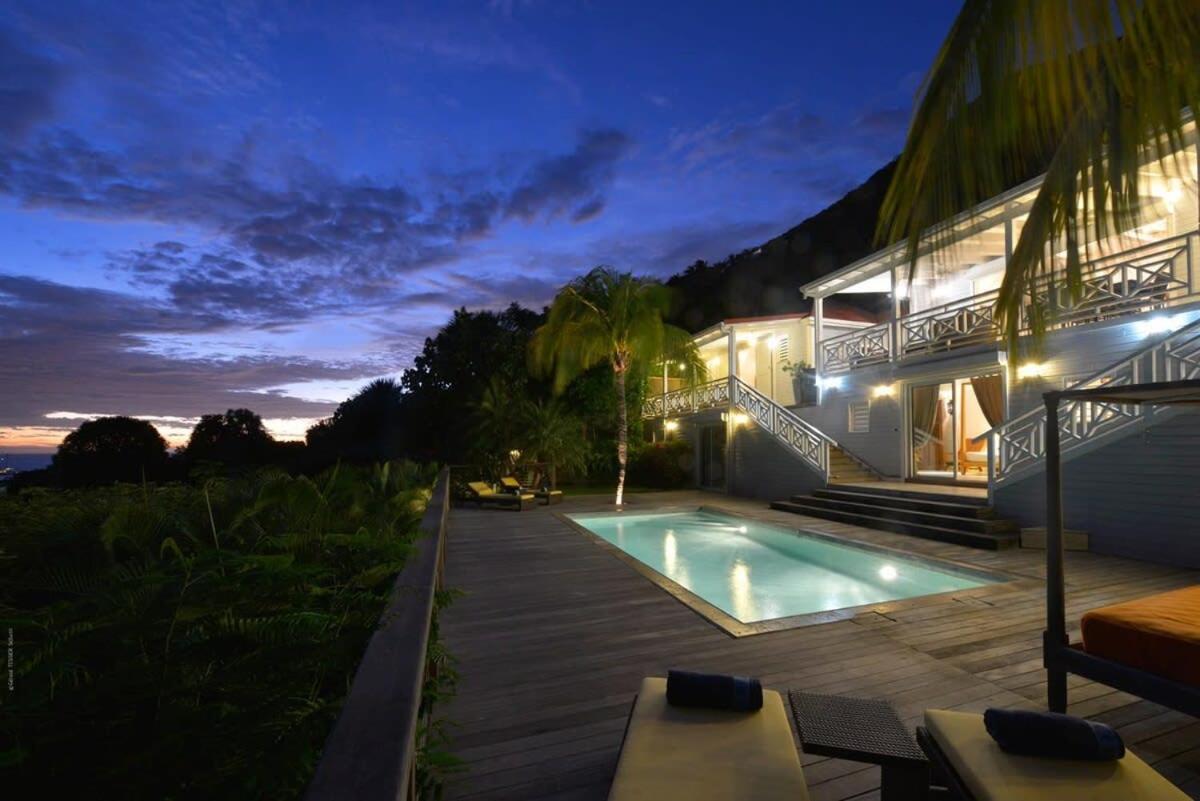 Authentic Summer Villa in Corossol Hillside