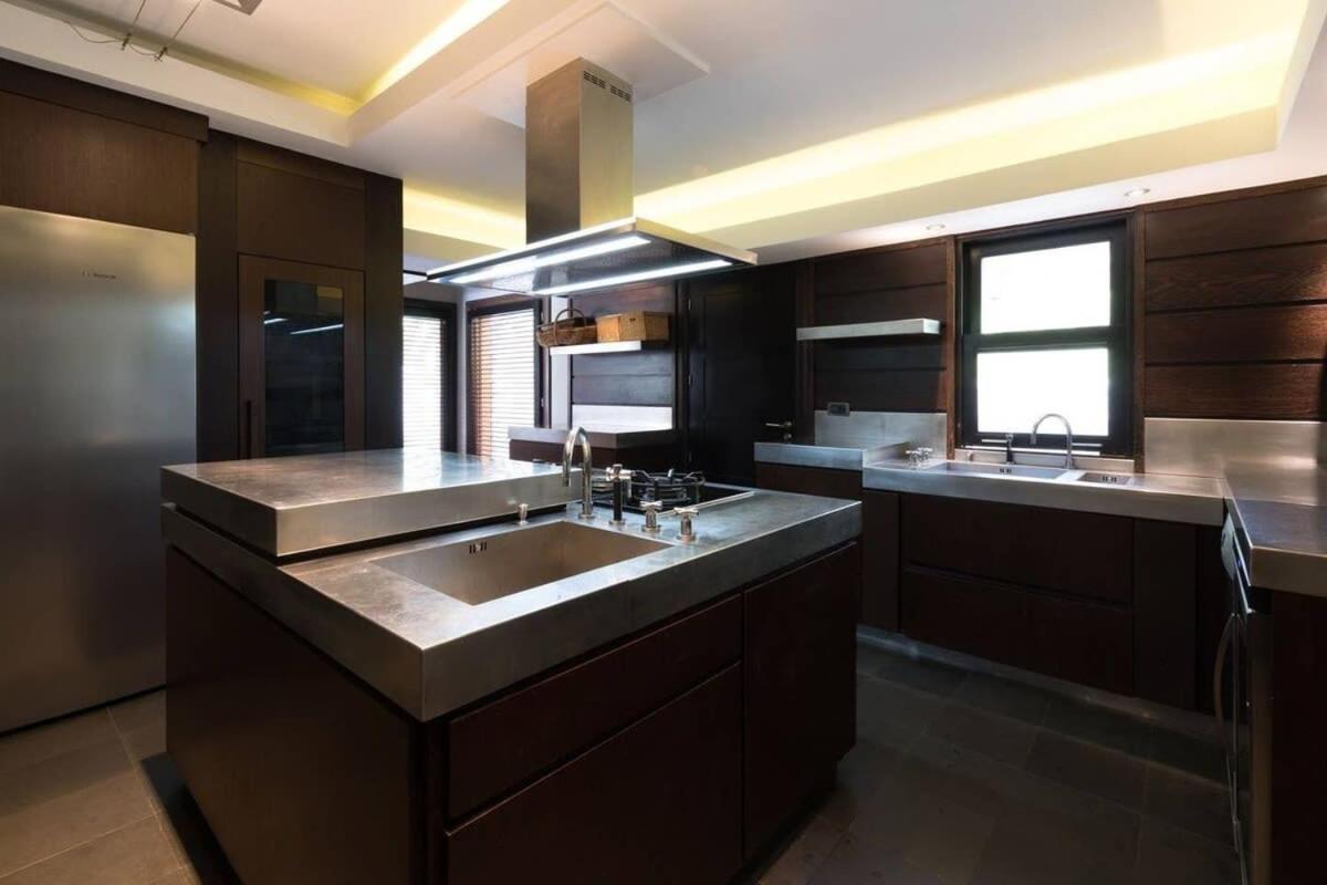 Stellar Luxurious Villa With Breathtaking Views