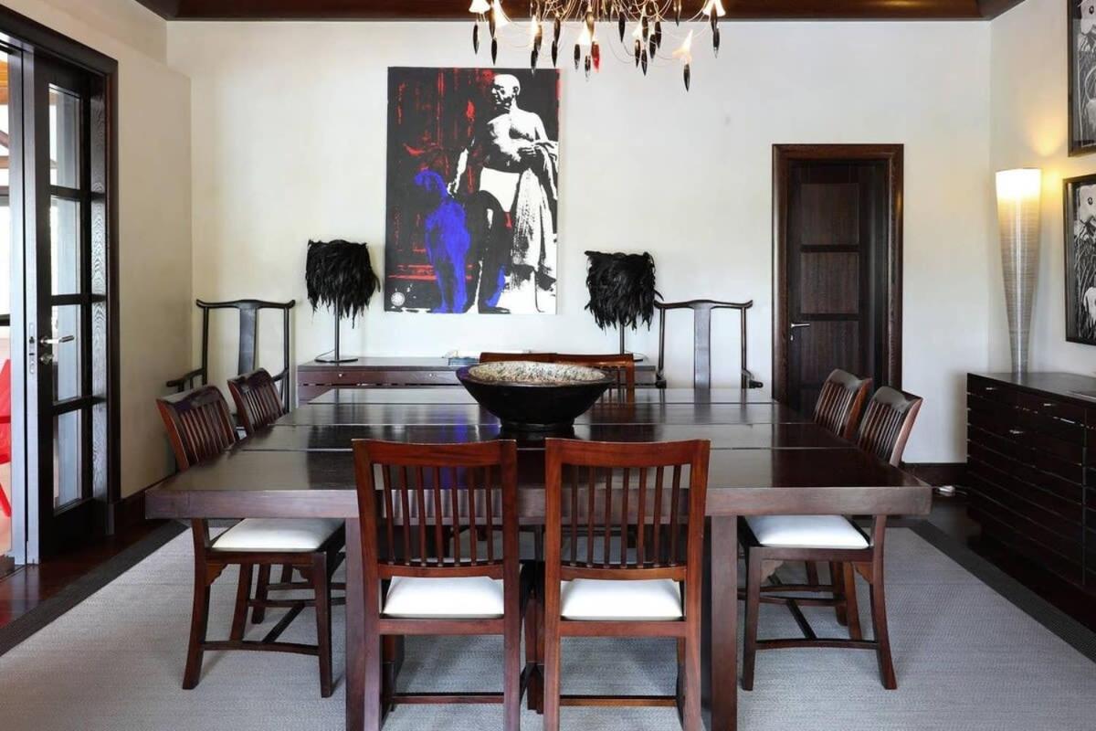 Stellar Luxurious Villa With Breathtaking Views
