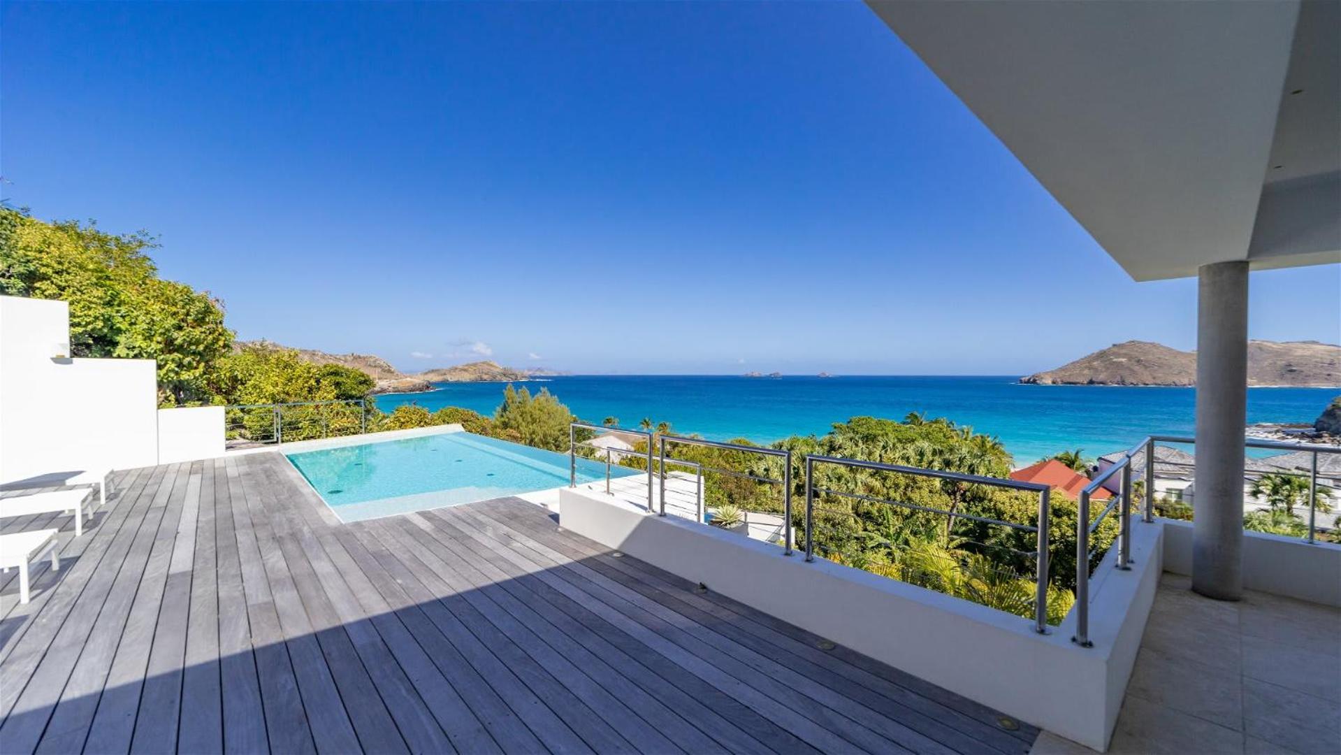 Refined Villa with High Range of Services