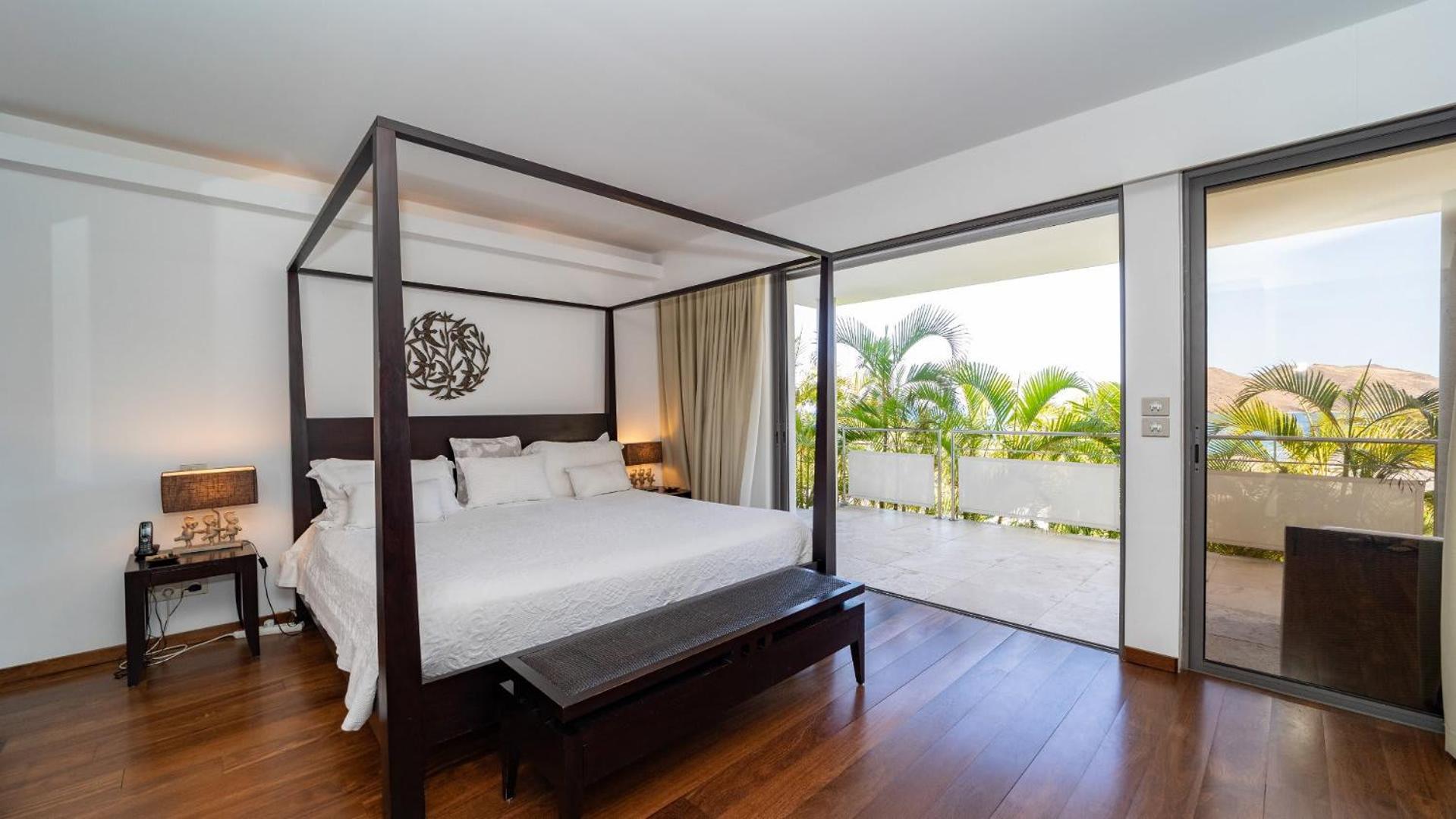 Refined Villa with High Range of Services