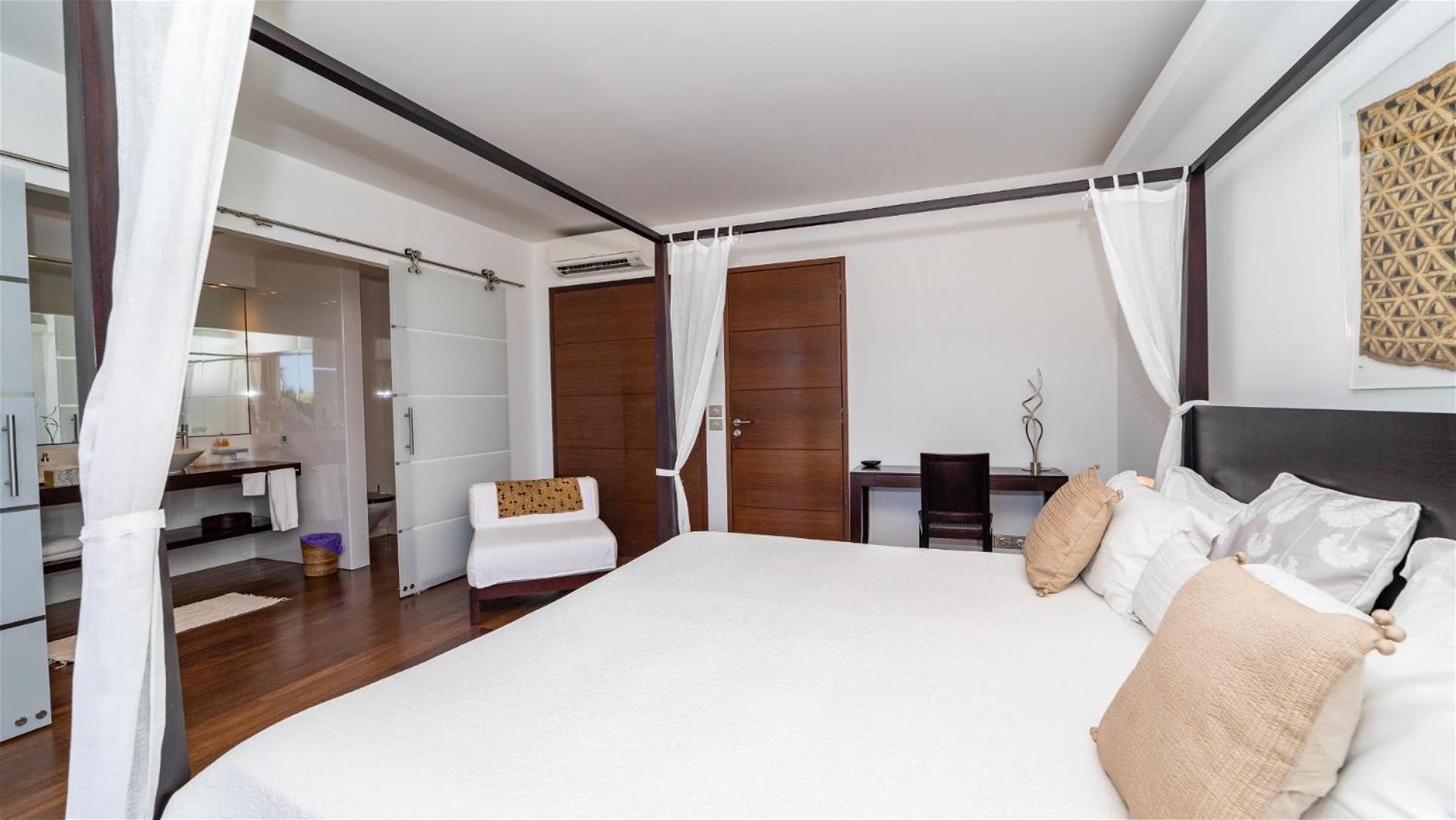 Refined Villa with High Range of Services