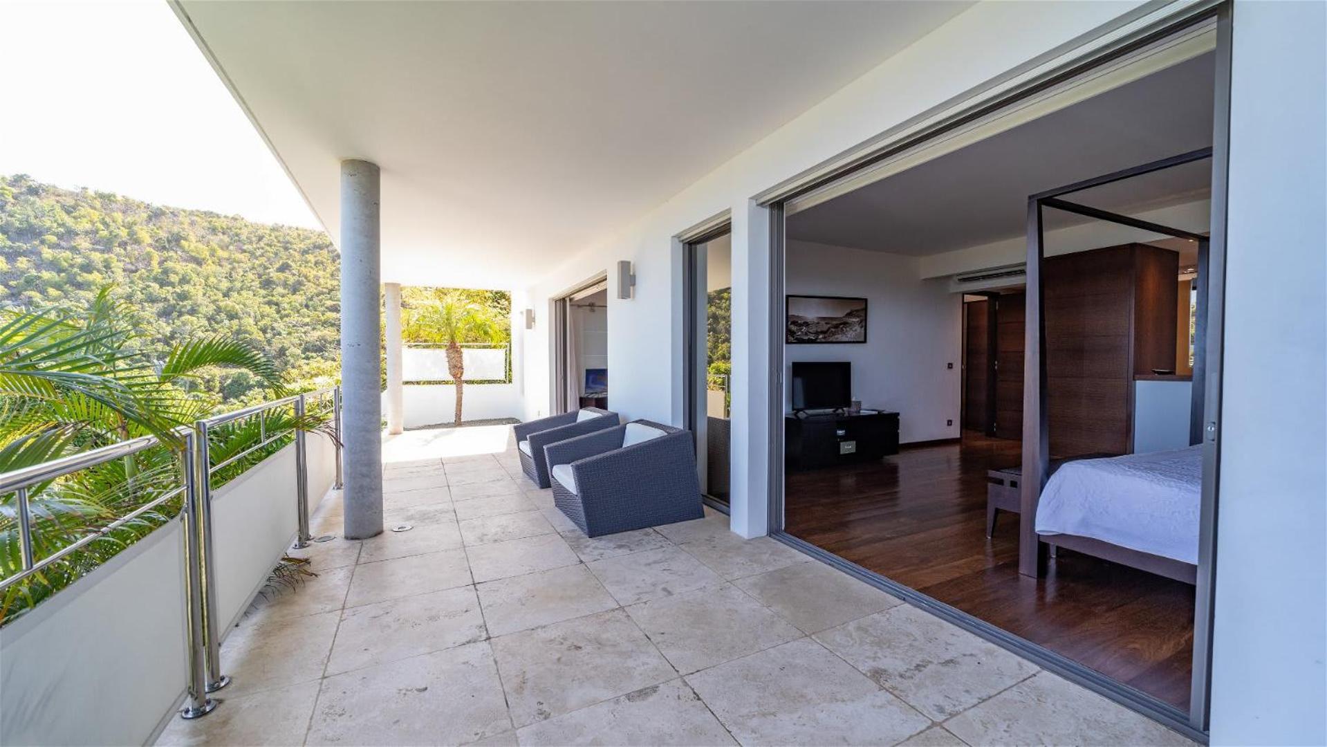 Refined Villa with High Range of Services