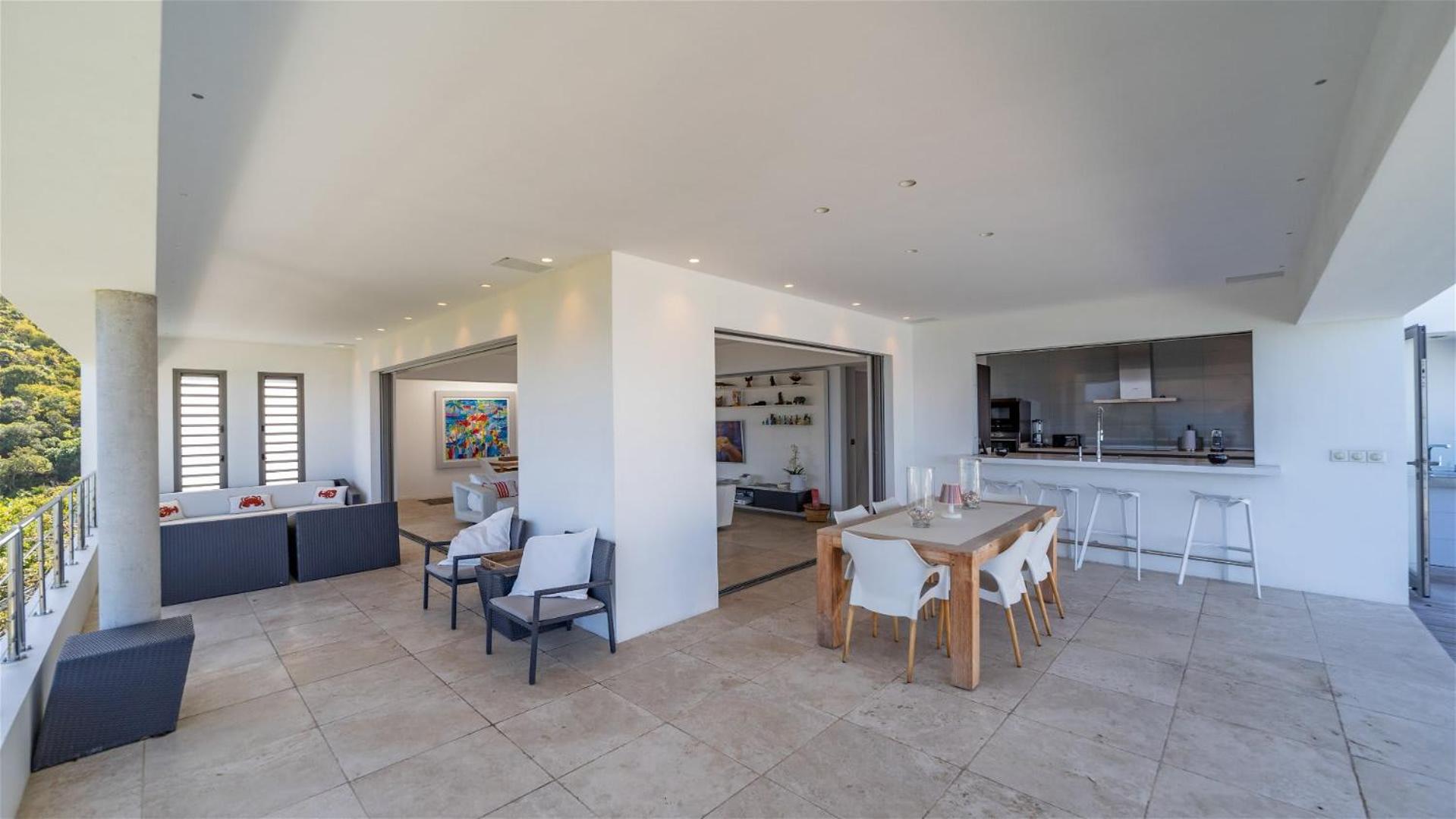 Refined Villa with High Range of Services