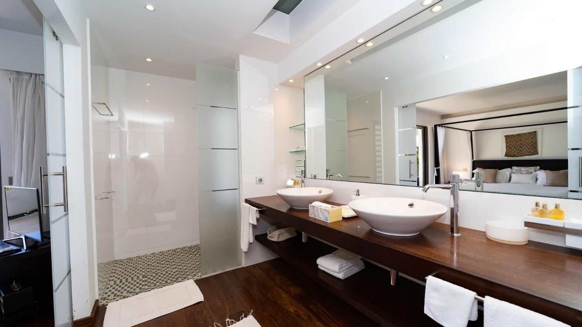 Refined Villa with High Range of Services