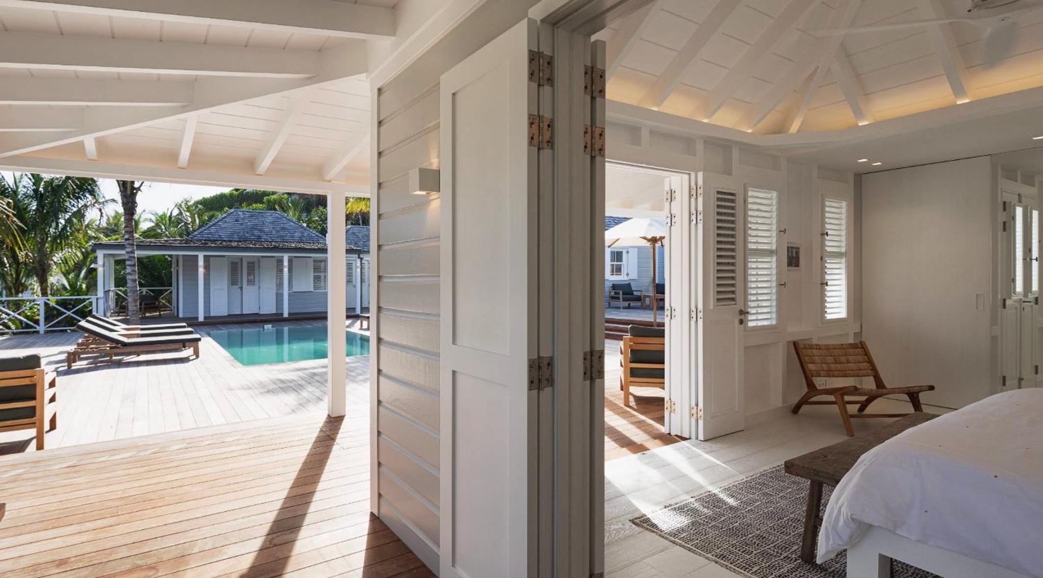 Charming Villa with Lovely Swimming Pool